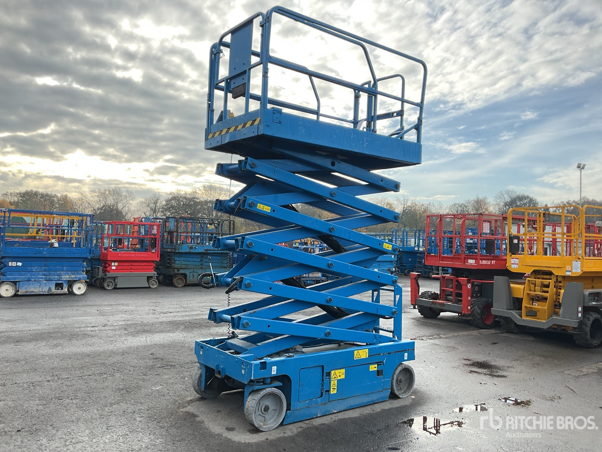 General Appearance with Featured Photo