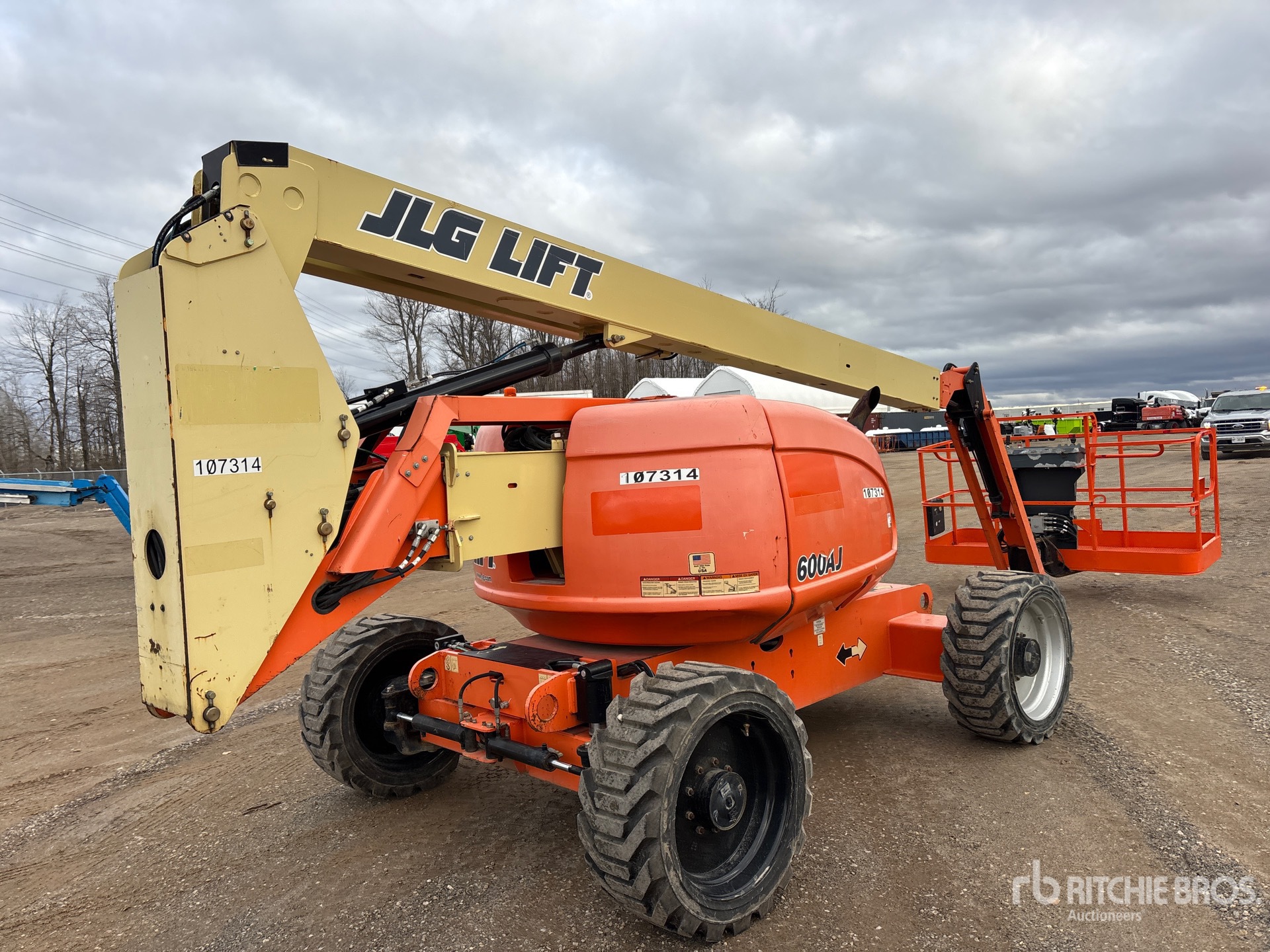 General Appearance with Imagen: esquina trasera derecha