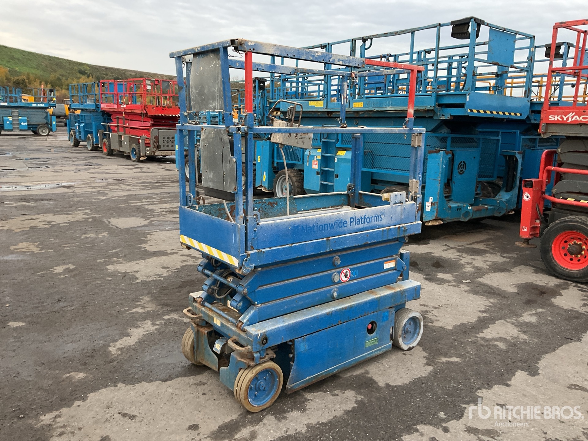 General Appearance with Foto, angolo anteriore sinistro