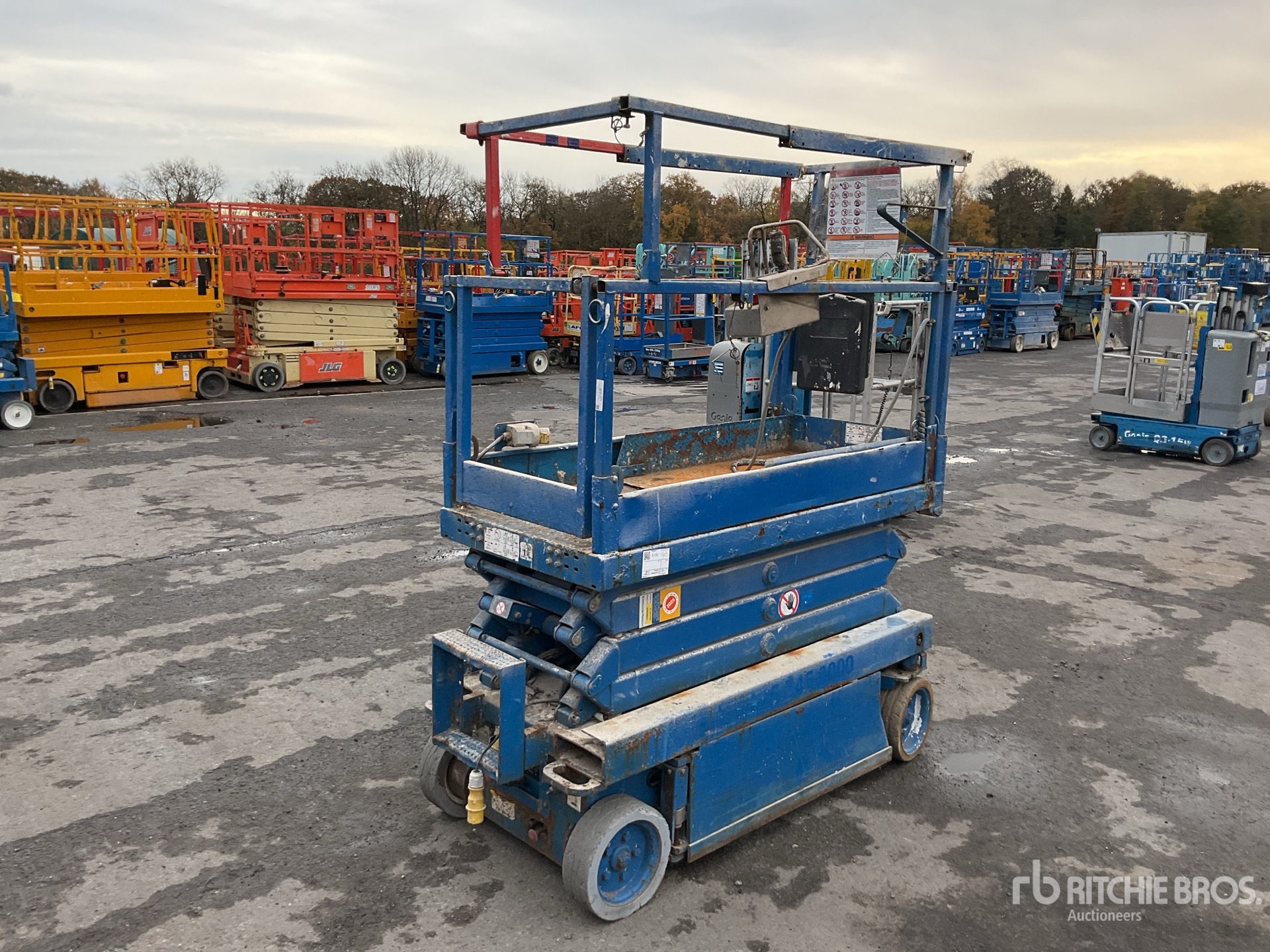 General Appearance with Foto, angolo anteriore sinistro