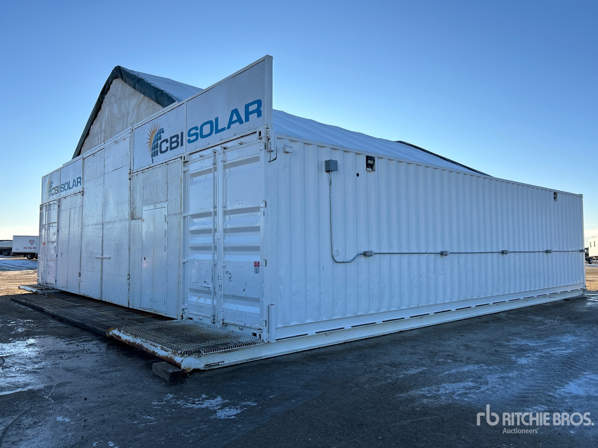 General Appearance with Picture, Left Front Corner