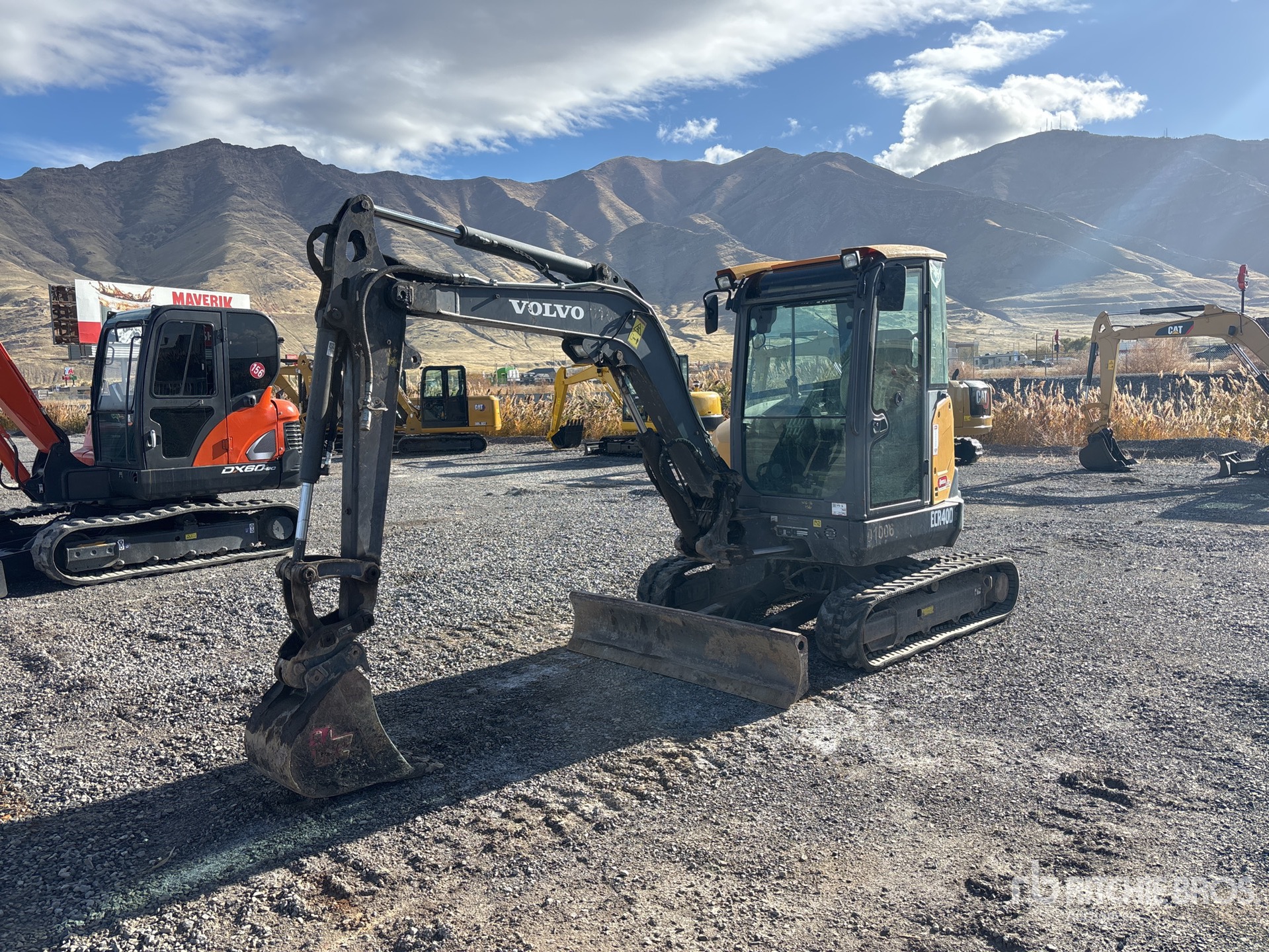 General Appearance with Featured Photo