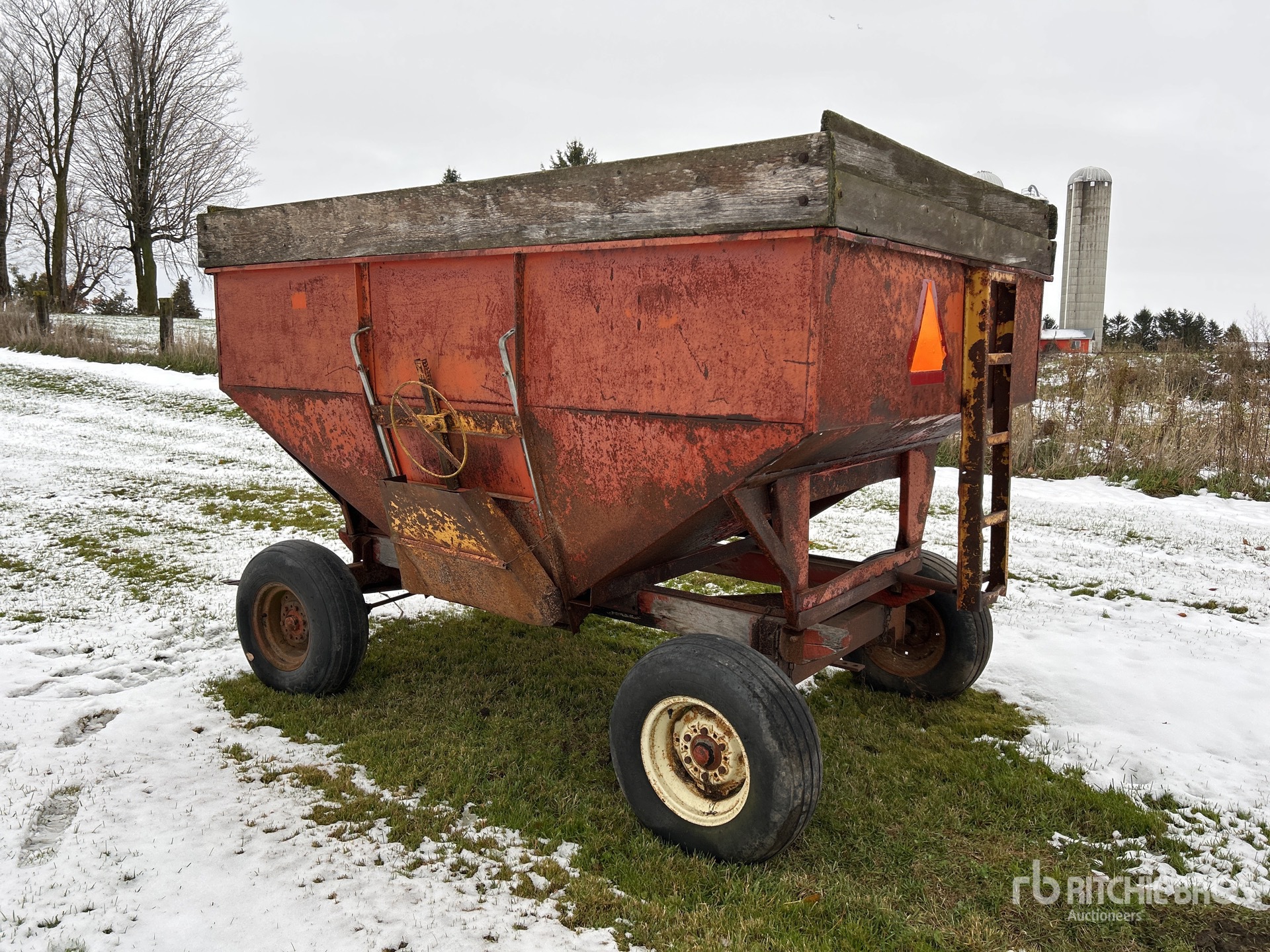 General Appearance with Imagen: esquina trasera izquierda