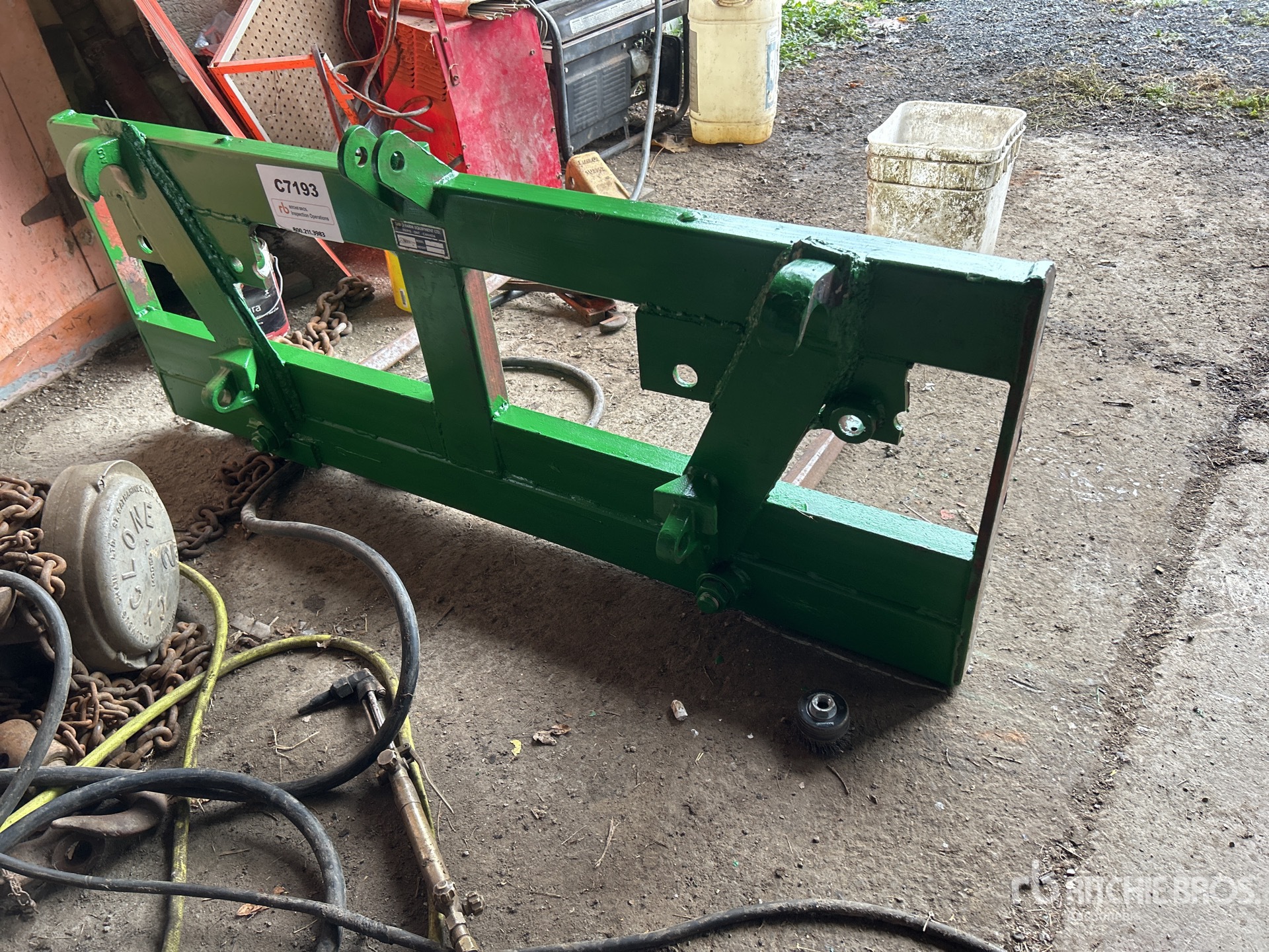 General Appearance with Picture, Right Rear Corner