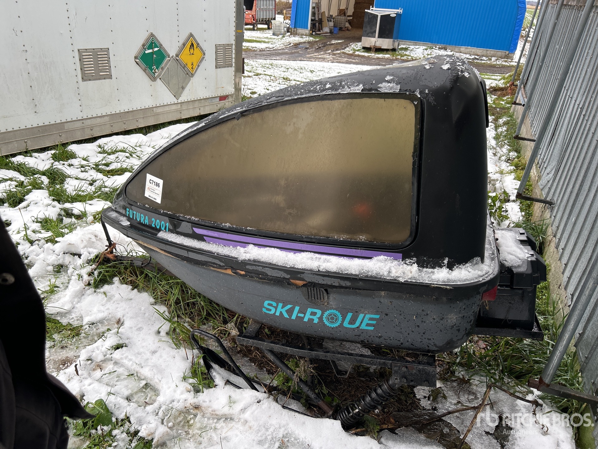 General Appearance with Foto, angolo posteriore sinistro