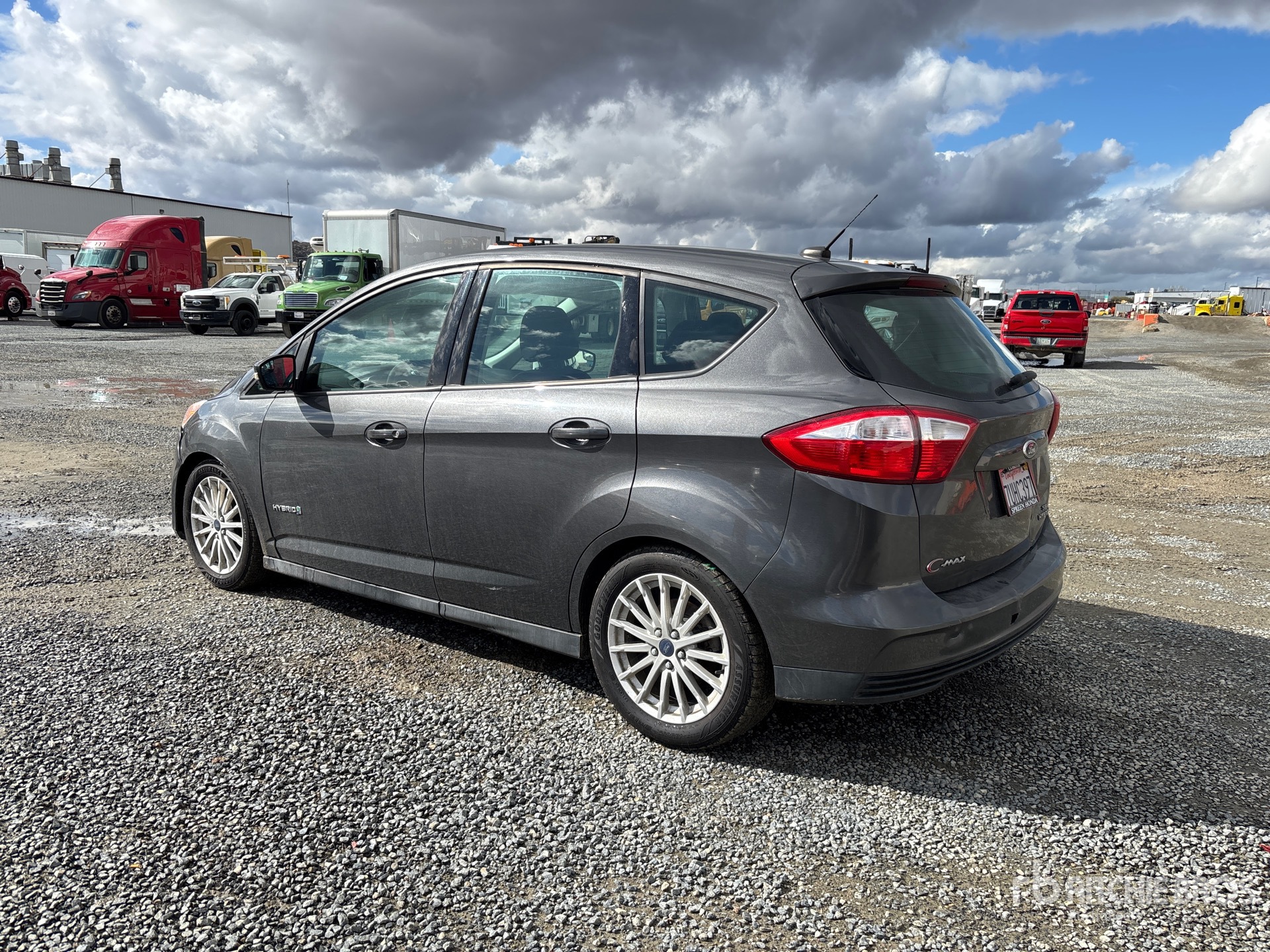 General Appearance with Picture, Left Rear Corner