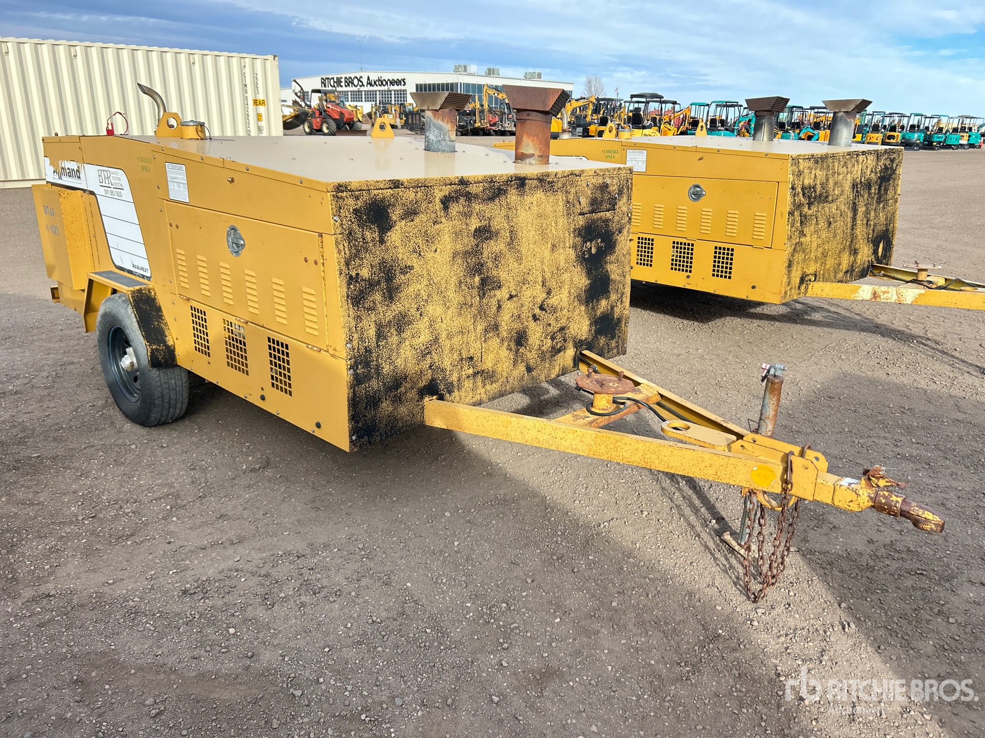 General Appearance with Bild, Ecke vorne rechts