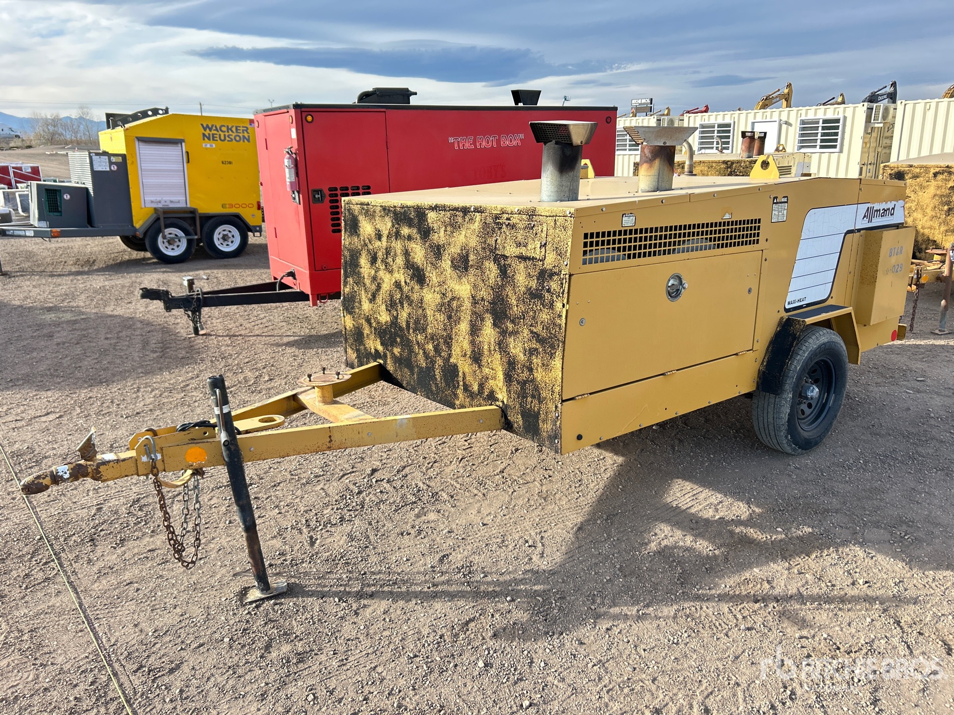 General Appearance with Bild, Ecke vorne links