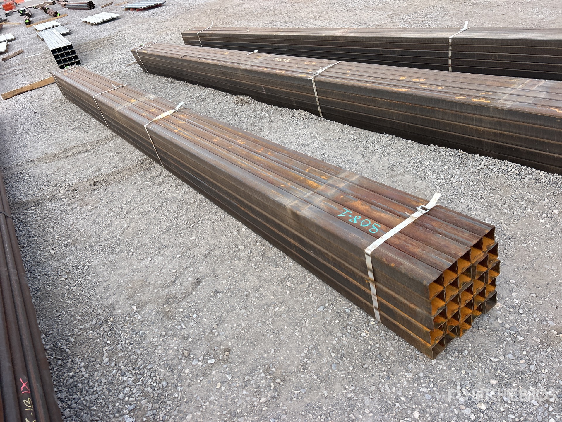 General Appearance with Bild, Ecke vorne rechts