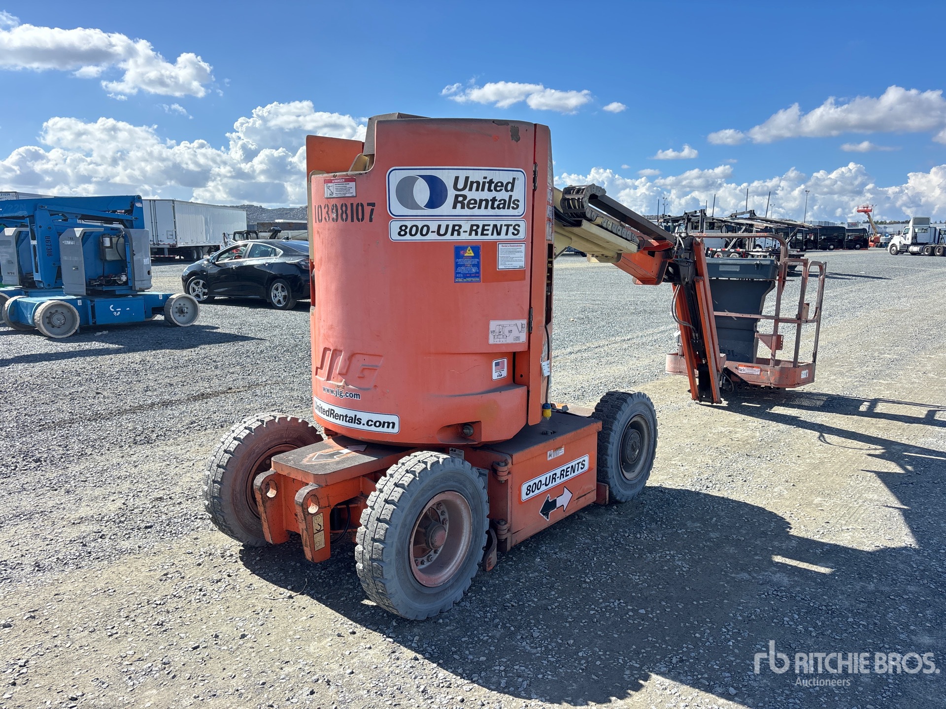 General Appearance with Picture, Right Rear Corner