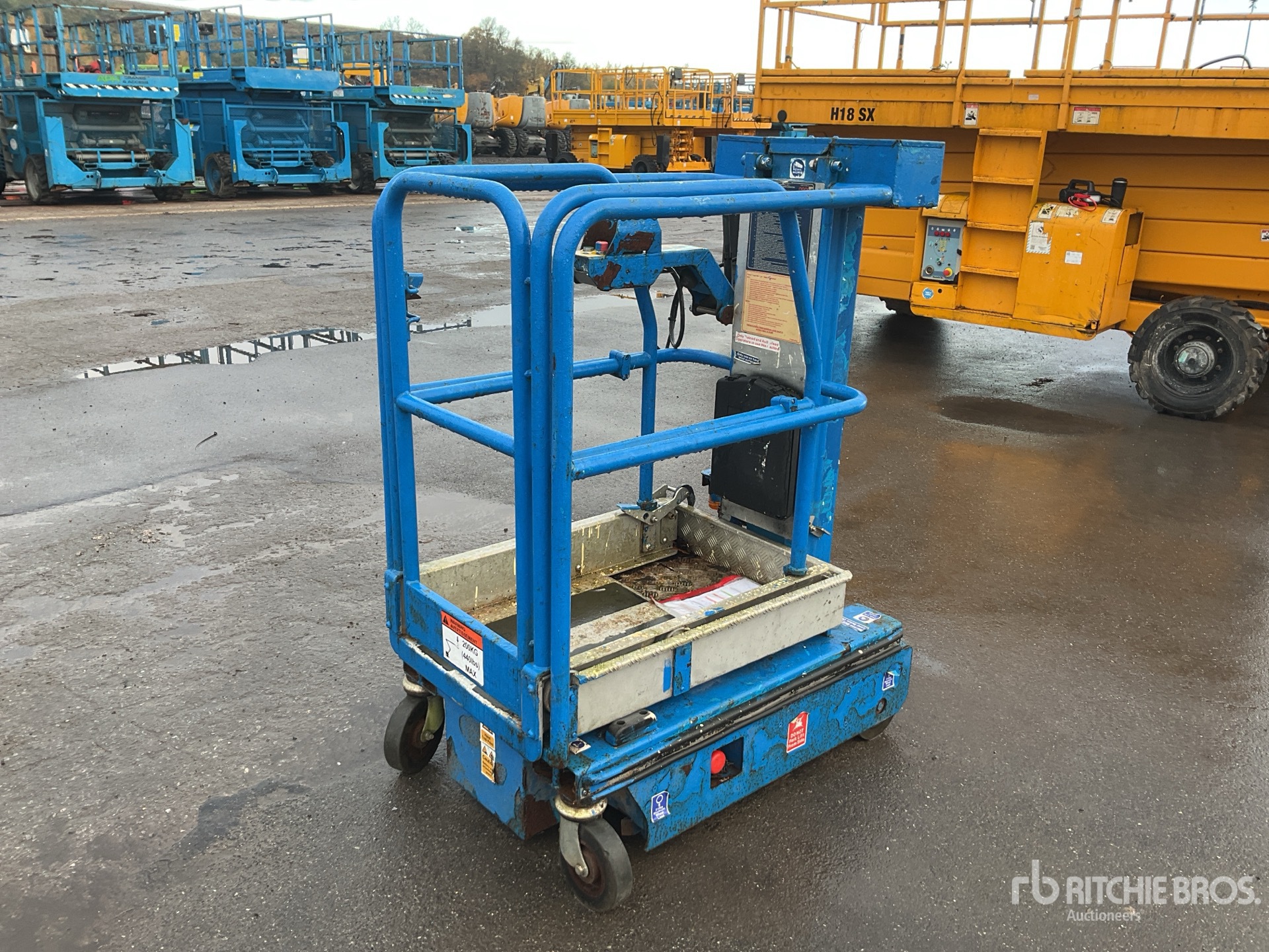 General Appearance with Picture, Left Front Corner