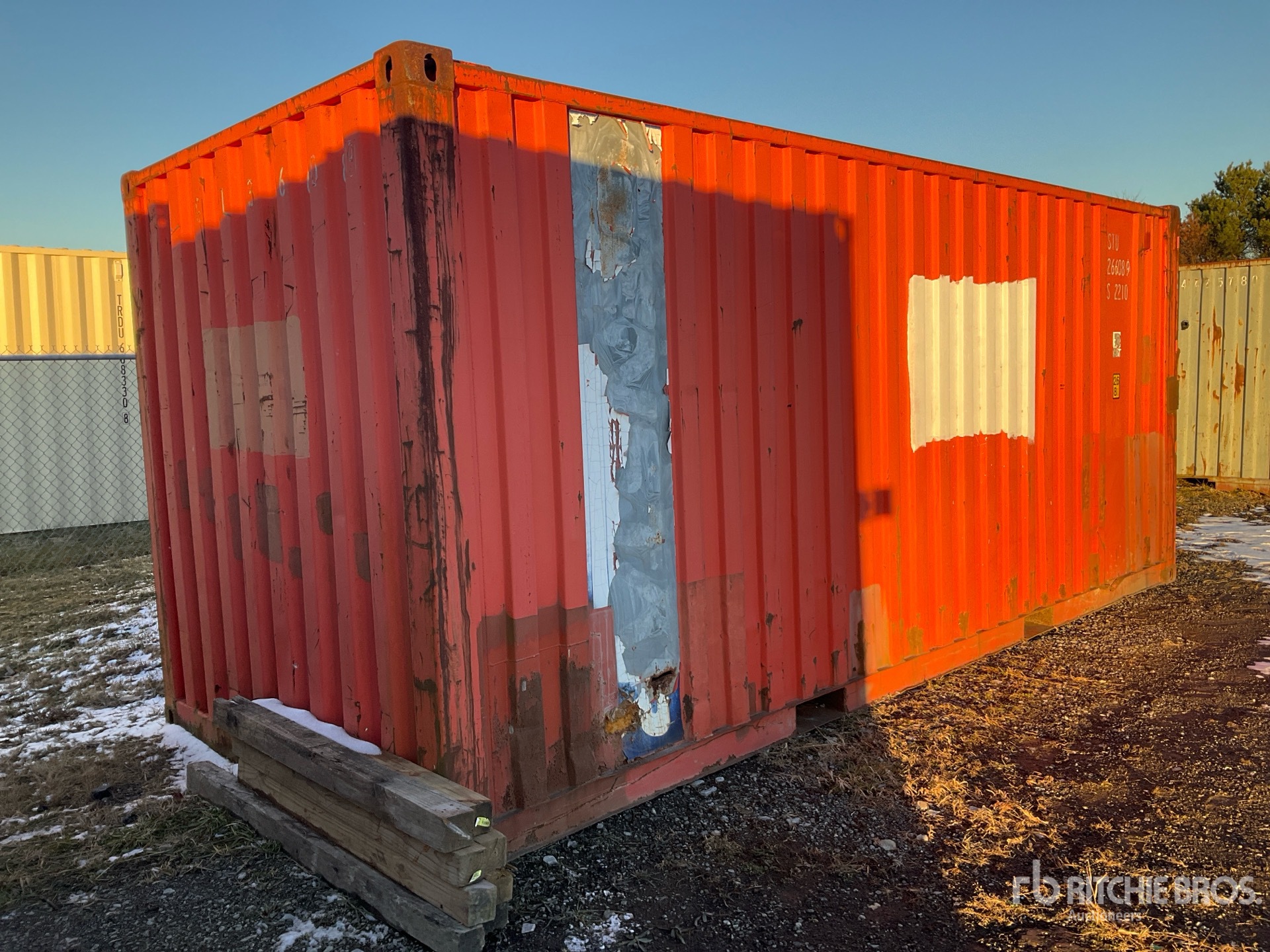 General Appearance with Picture, Left Front Corner