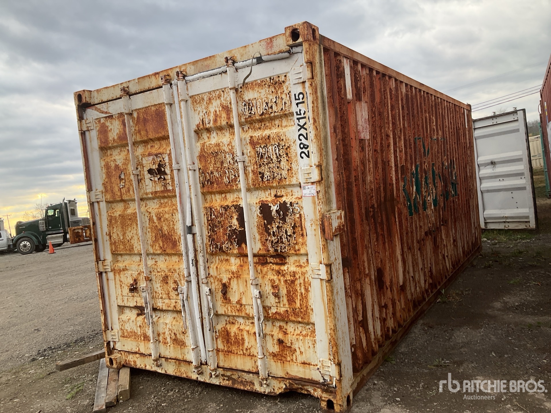 Aspect général with Image, coin arrière droit