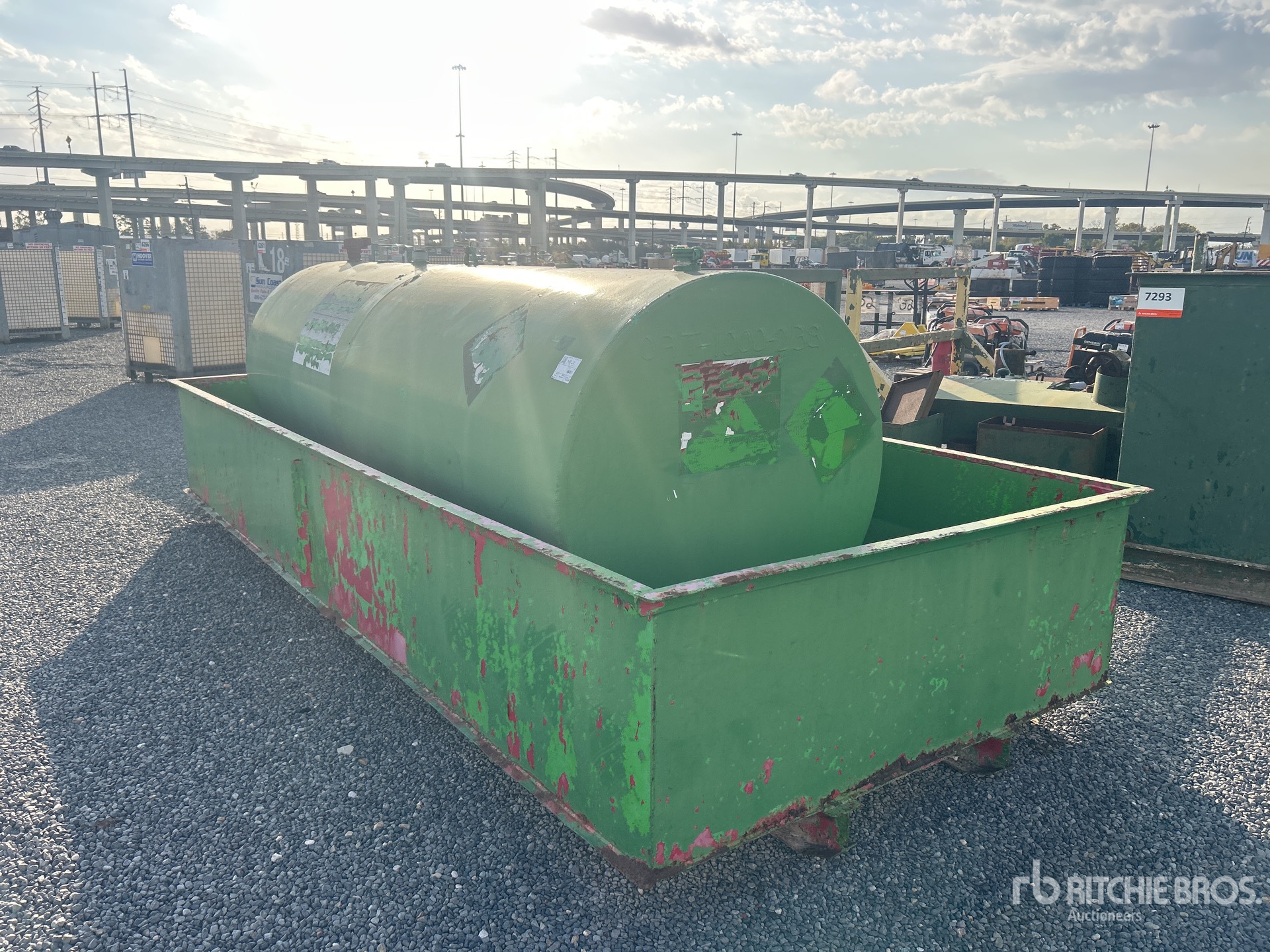 Aspect général with Image, coin arrière gauche