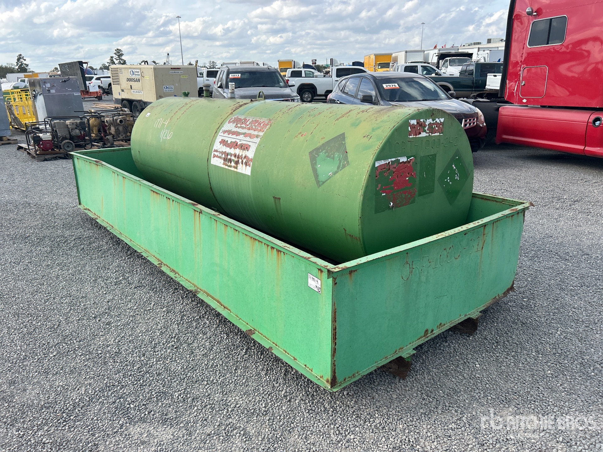 General Appearance with Picture, Left Rear Corner