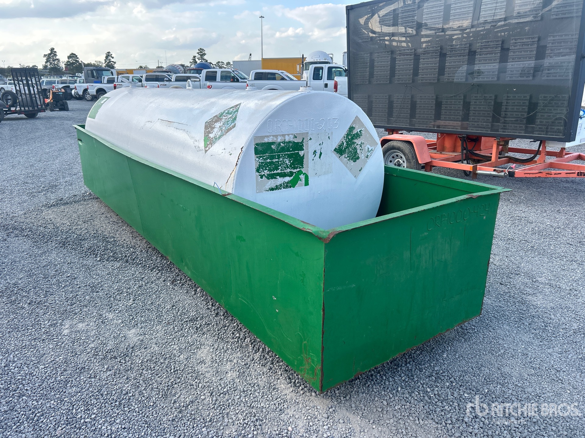 General Appearance with Bild, Ecke vorne rechts