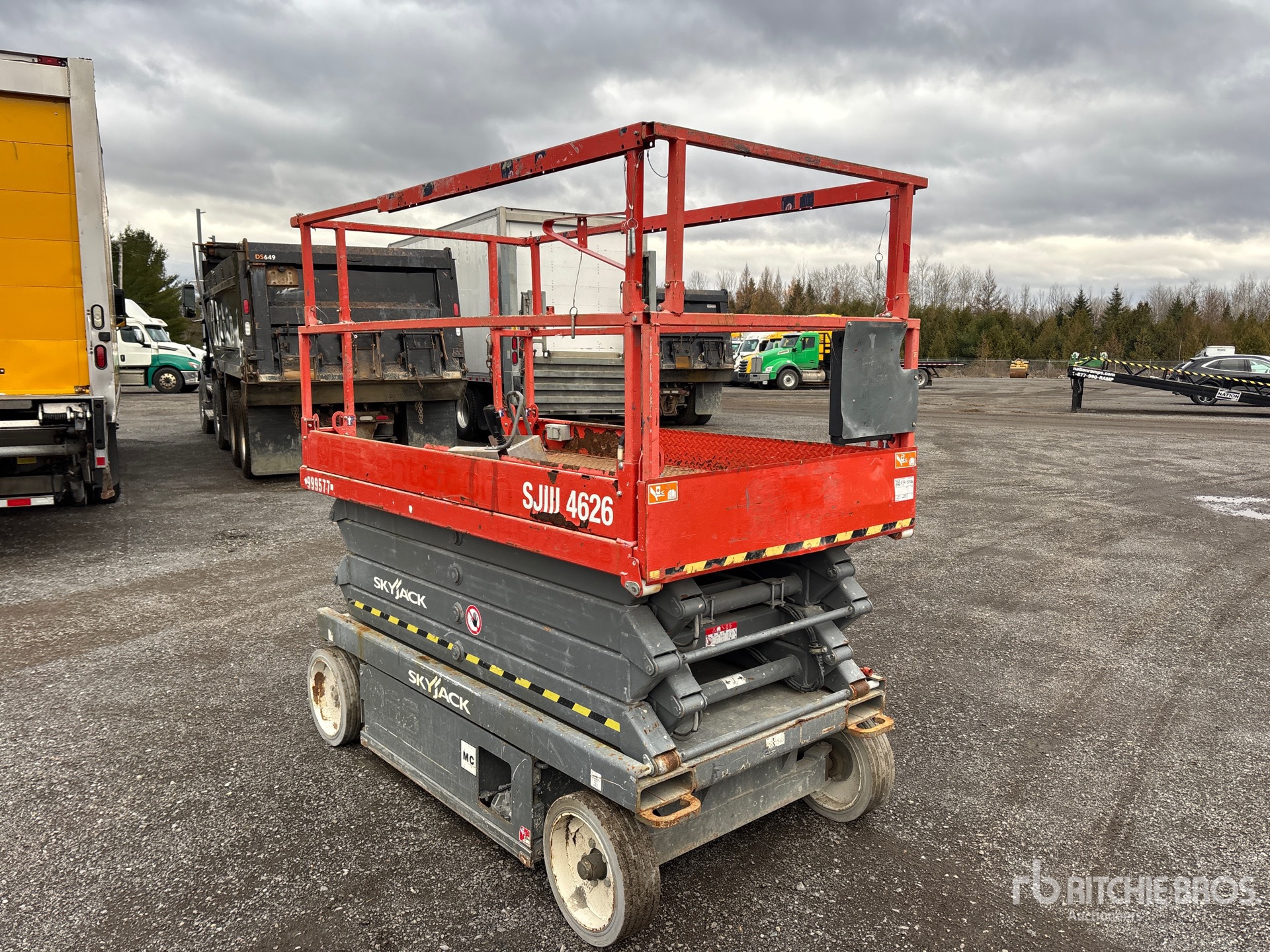 General Appearance with Imagen: esquina trasera izquierda