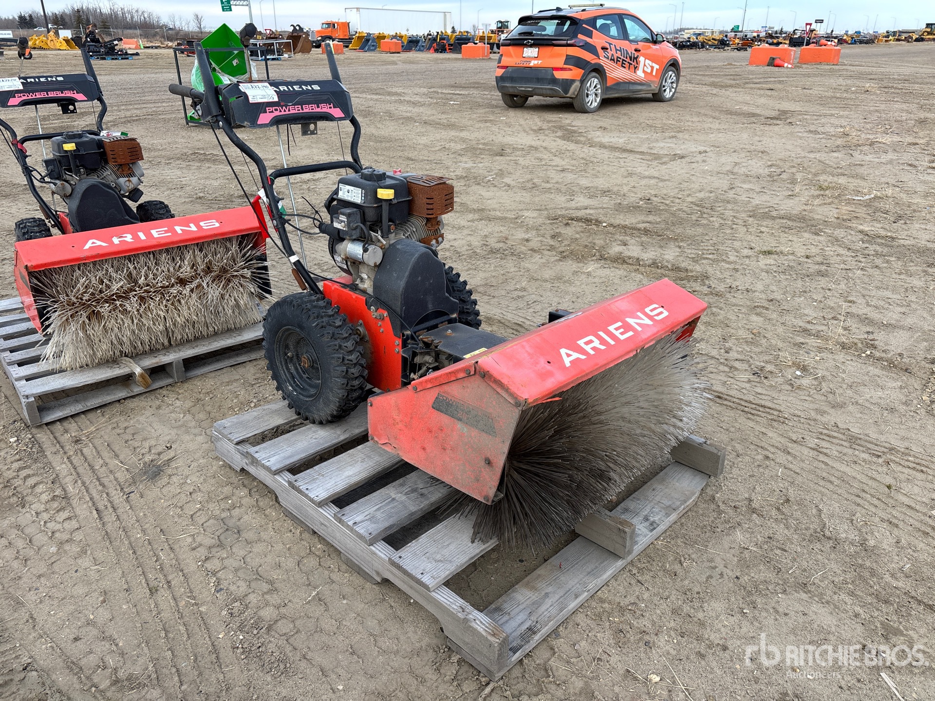 Aspect général with Image, coin avant droit