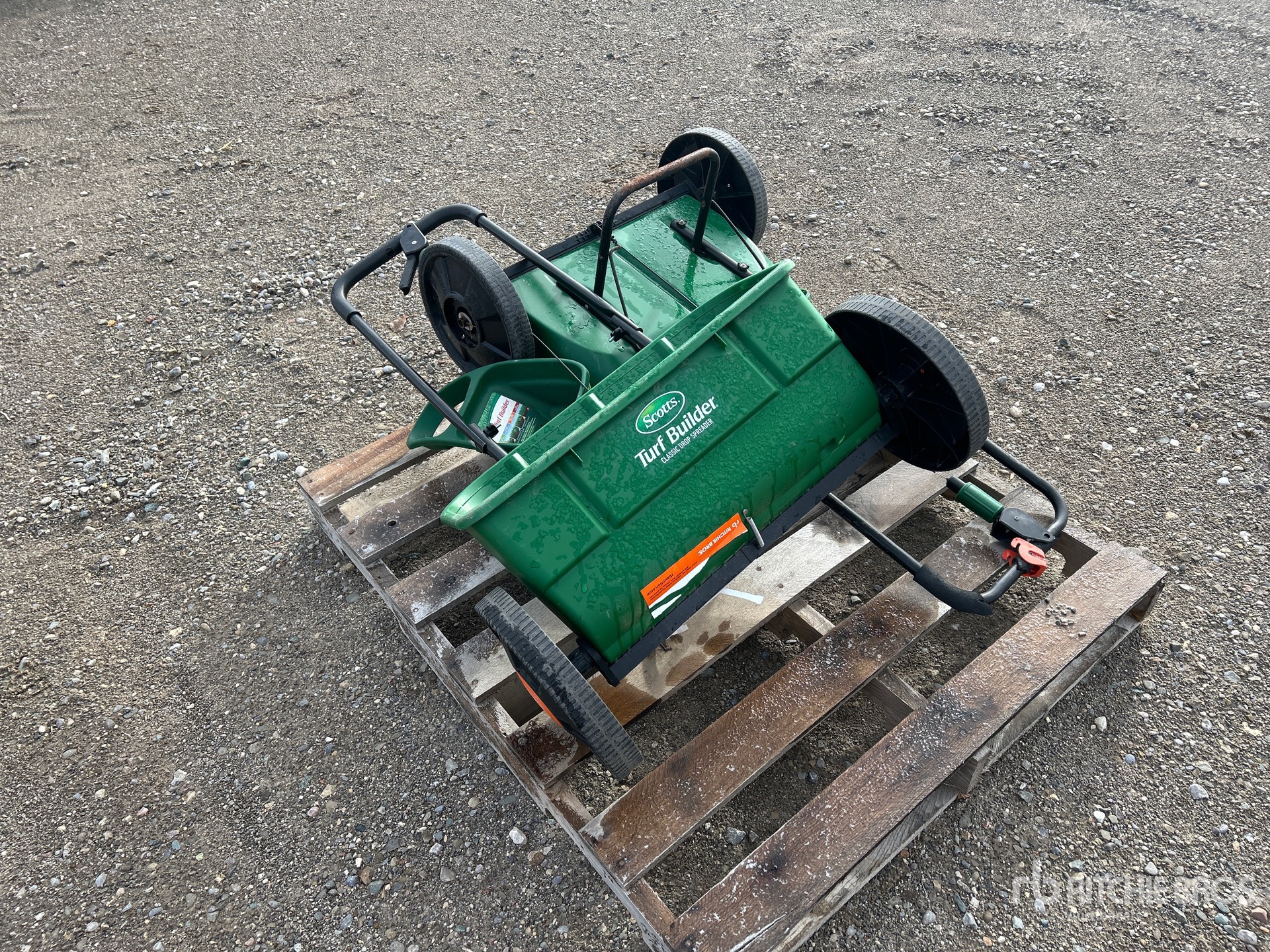 General Appearance with Bild, Ecke hinten rechts