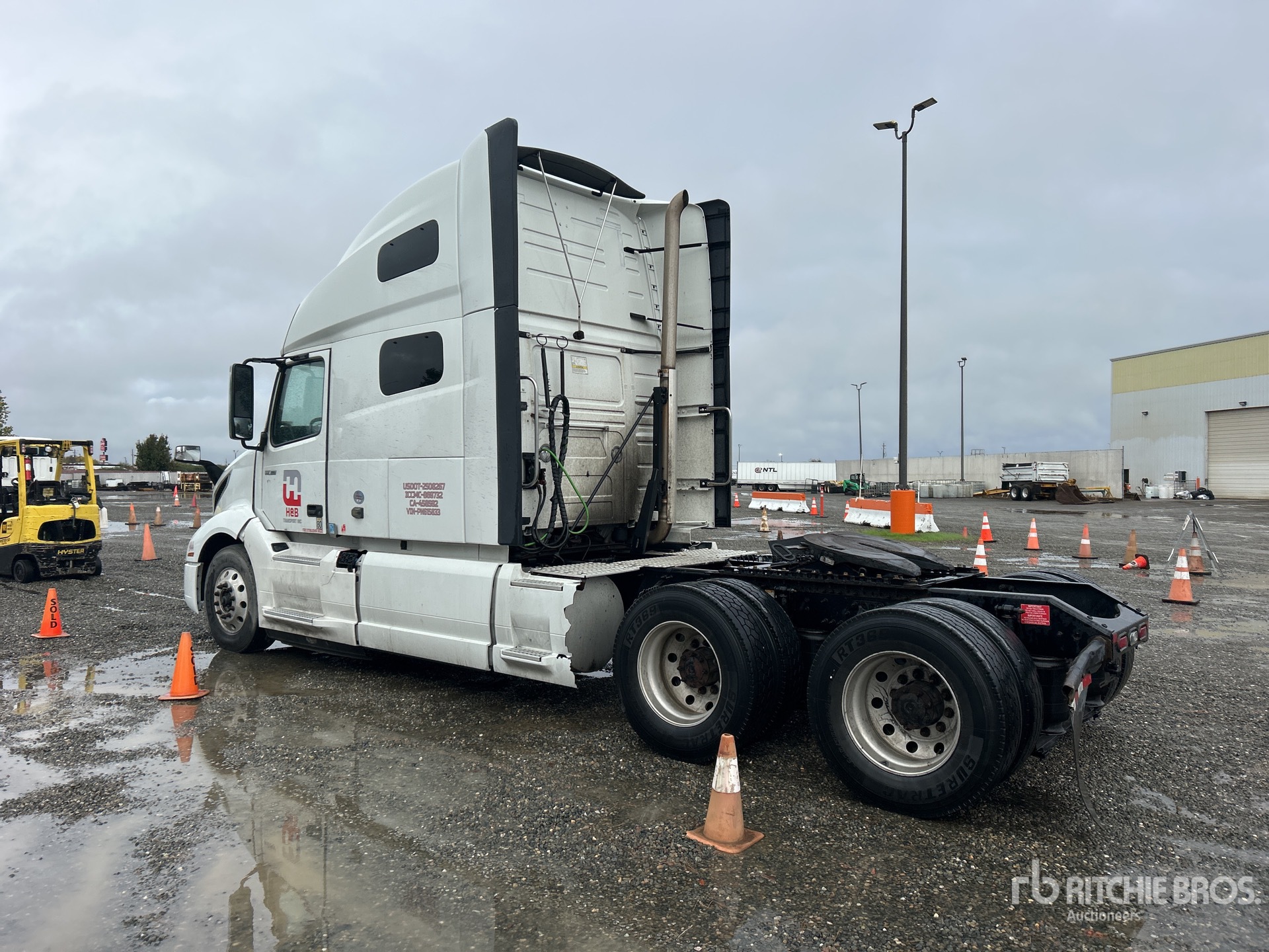 General Appearance with Imagen: esquina trasera izquierda