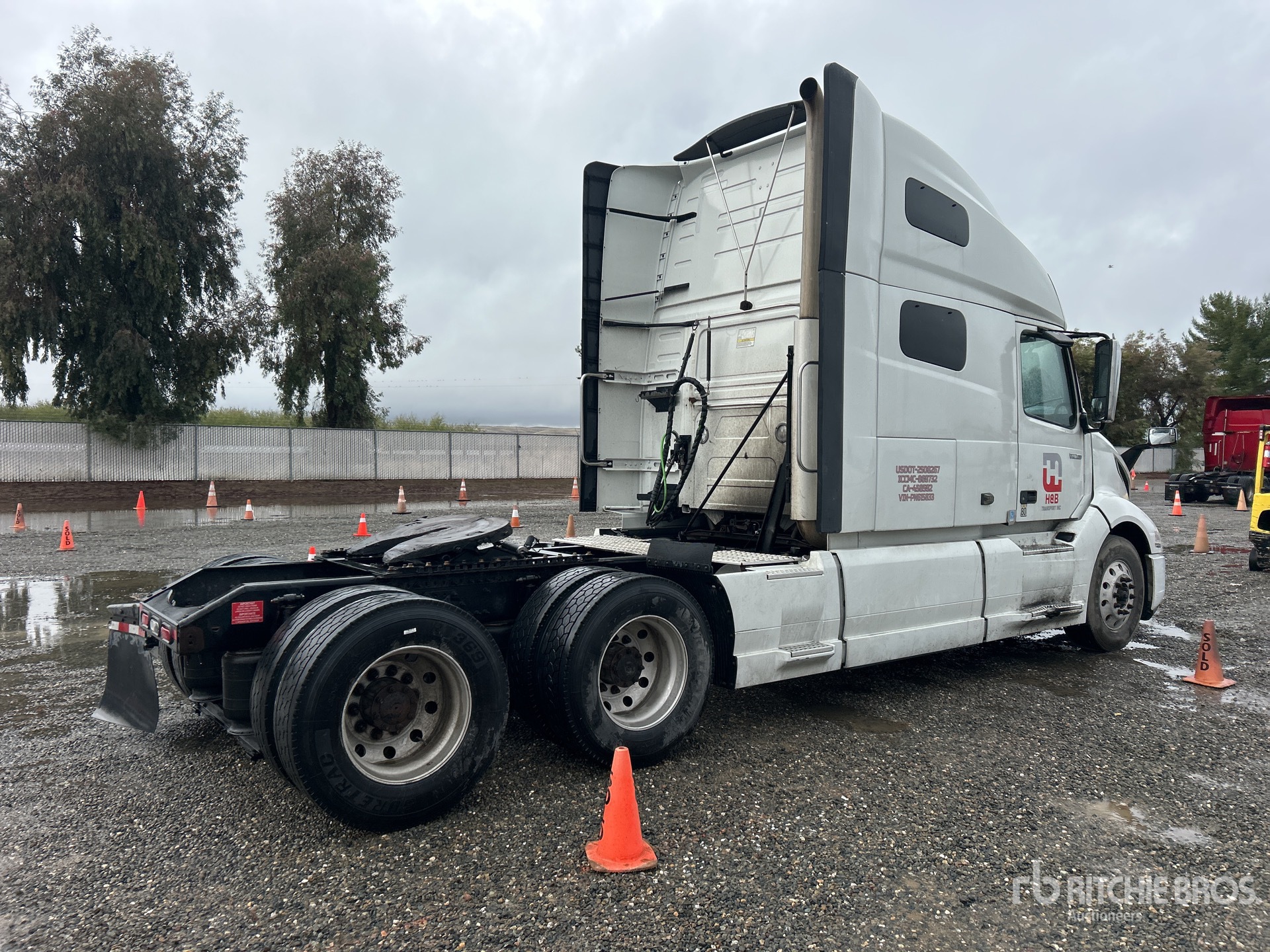 General Appearance with Imagen: esquina trasera derecha