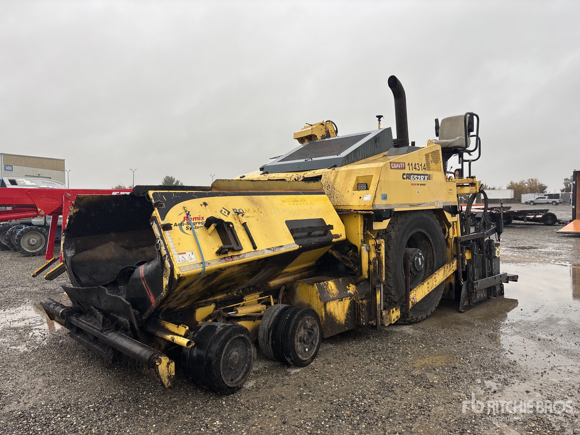 General Appearance with Featured Photo