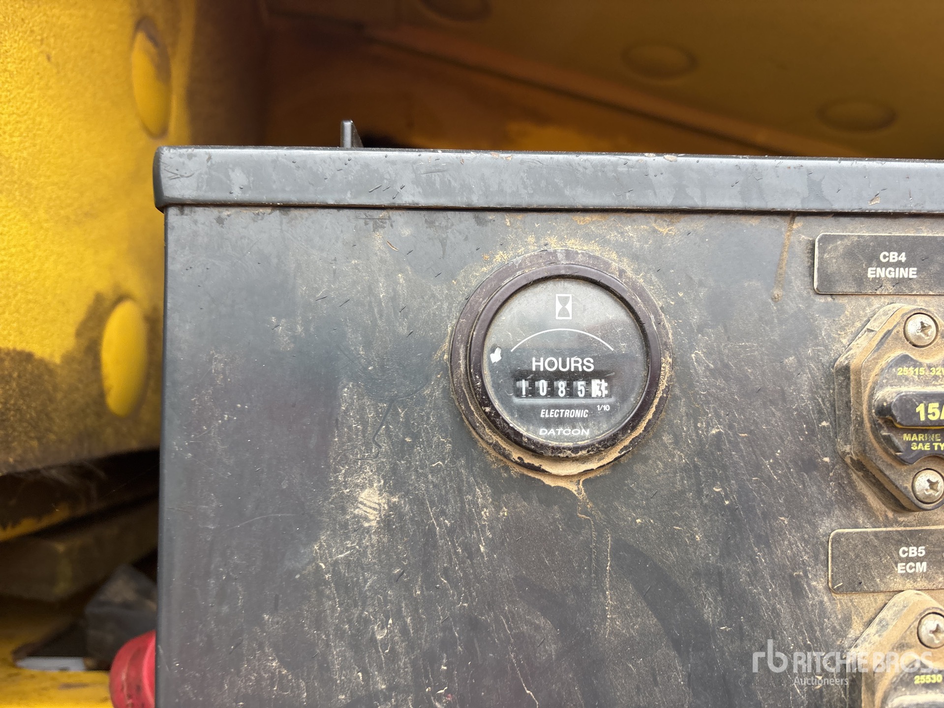 General Appearance with Hour Meter / Odometer