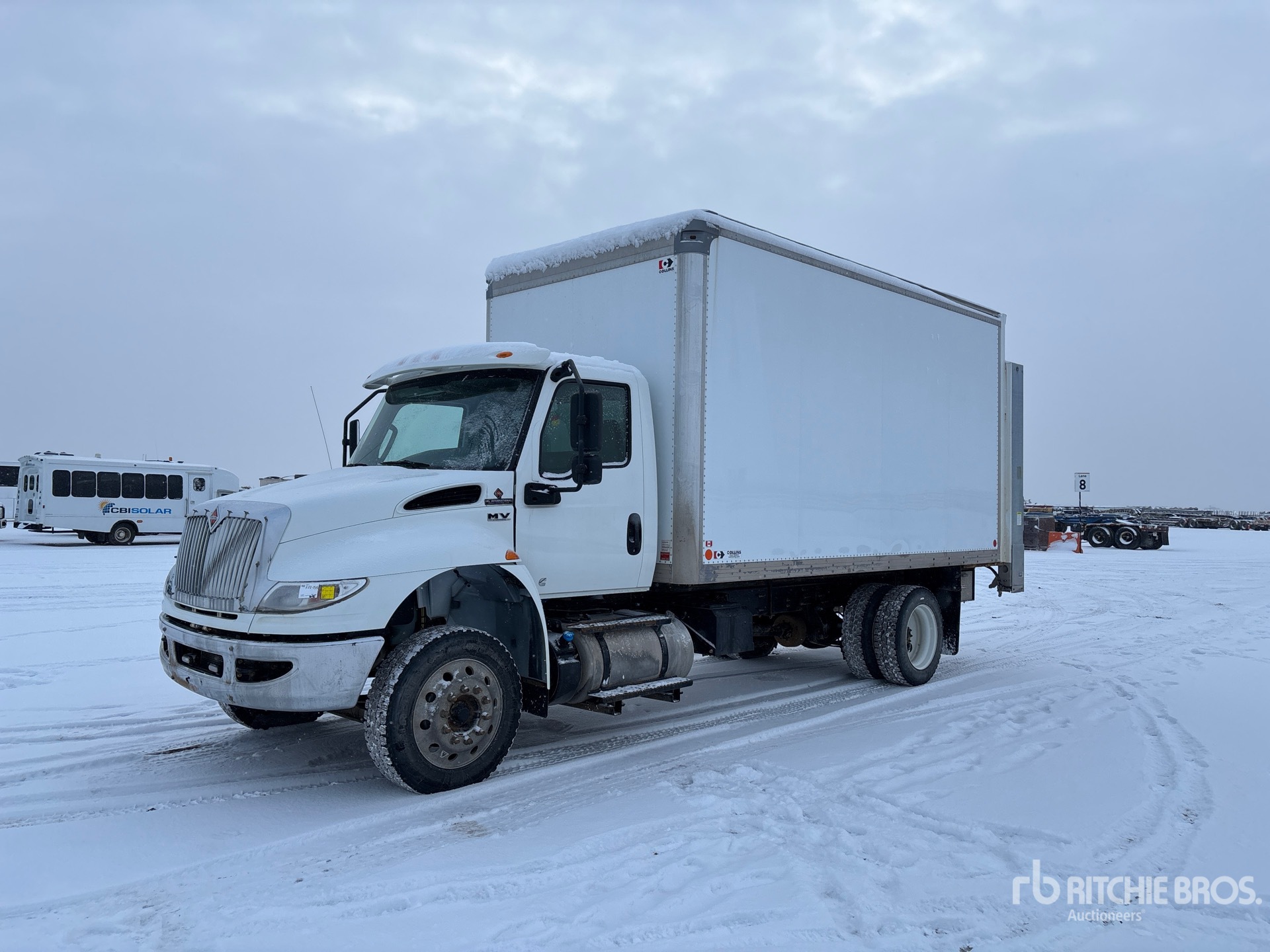 Aspect général with Image, coin avant gauche