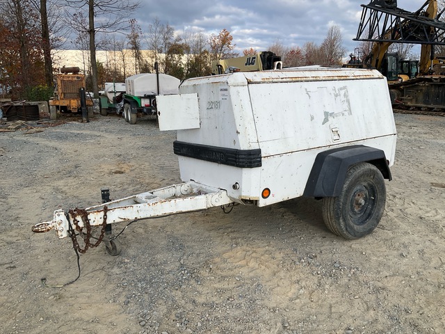 1999 Doosan P185WJD 185 cfm Mobile Air Compressor (Inoperable)