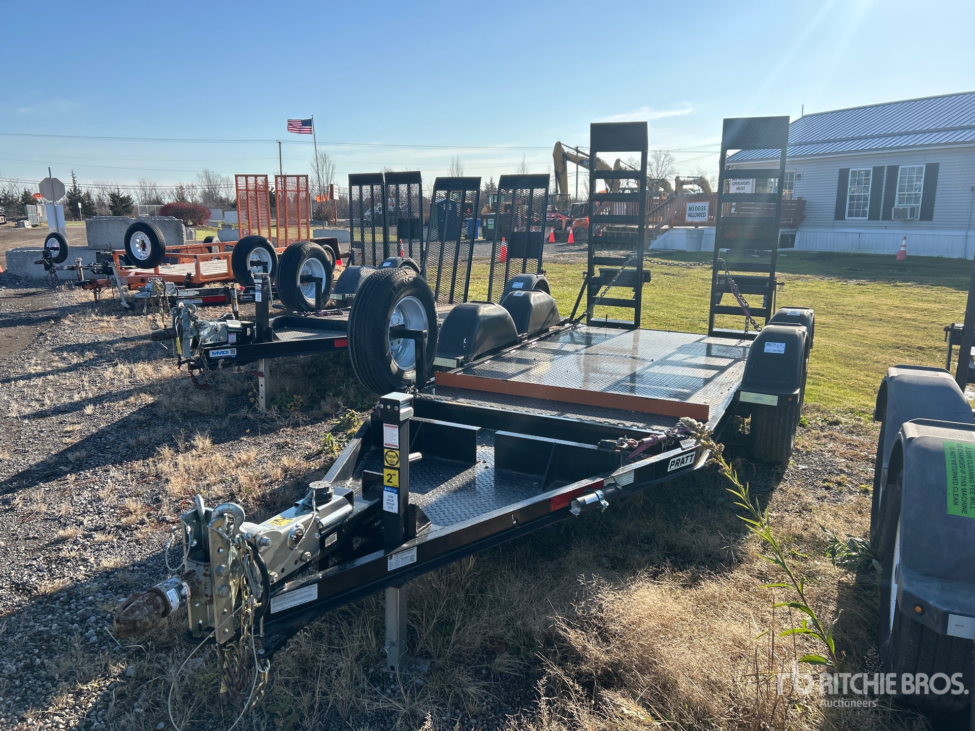 General Appearance with Bild, Ecke vorne links