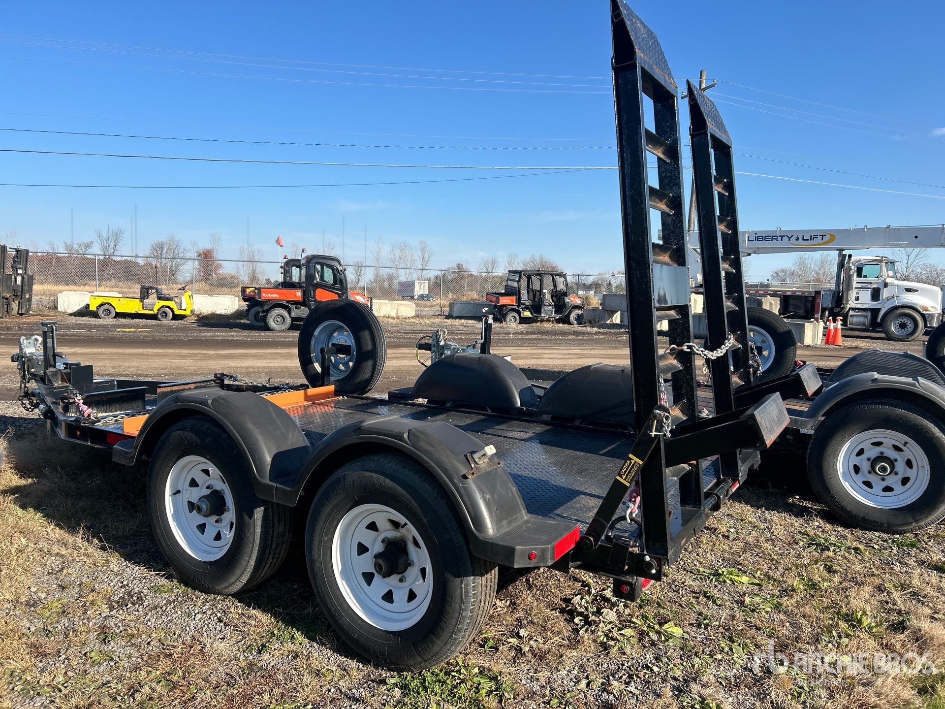 General Appearance with Bild, Ecke hinten links