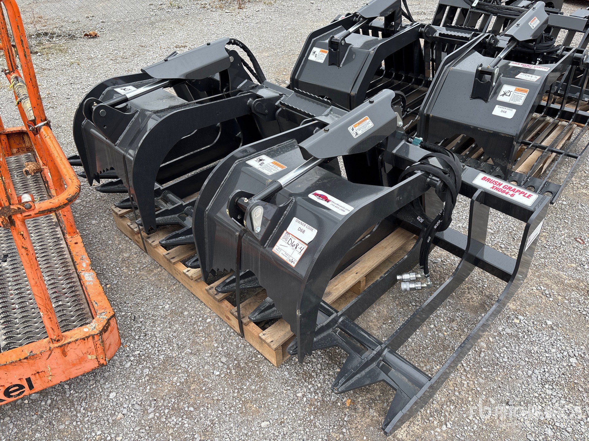 General Appearance with Image, coin avant gauche