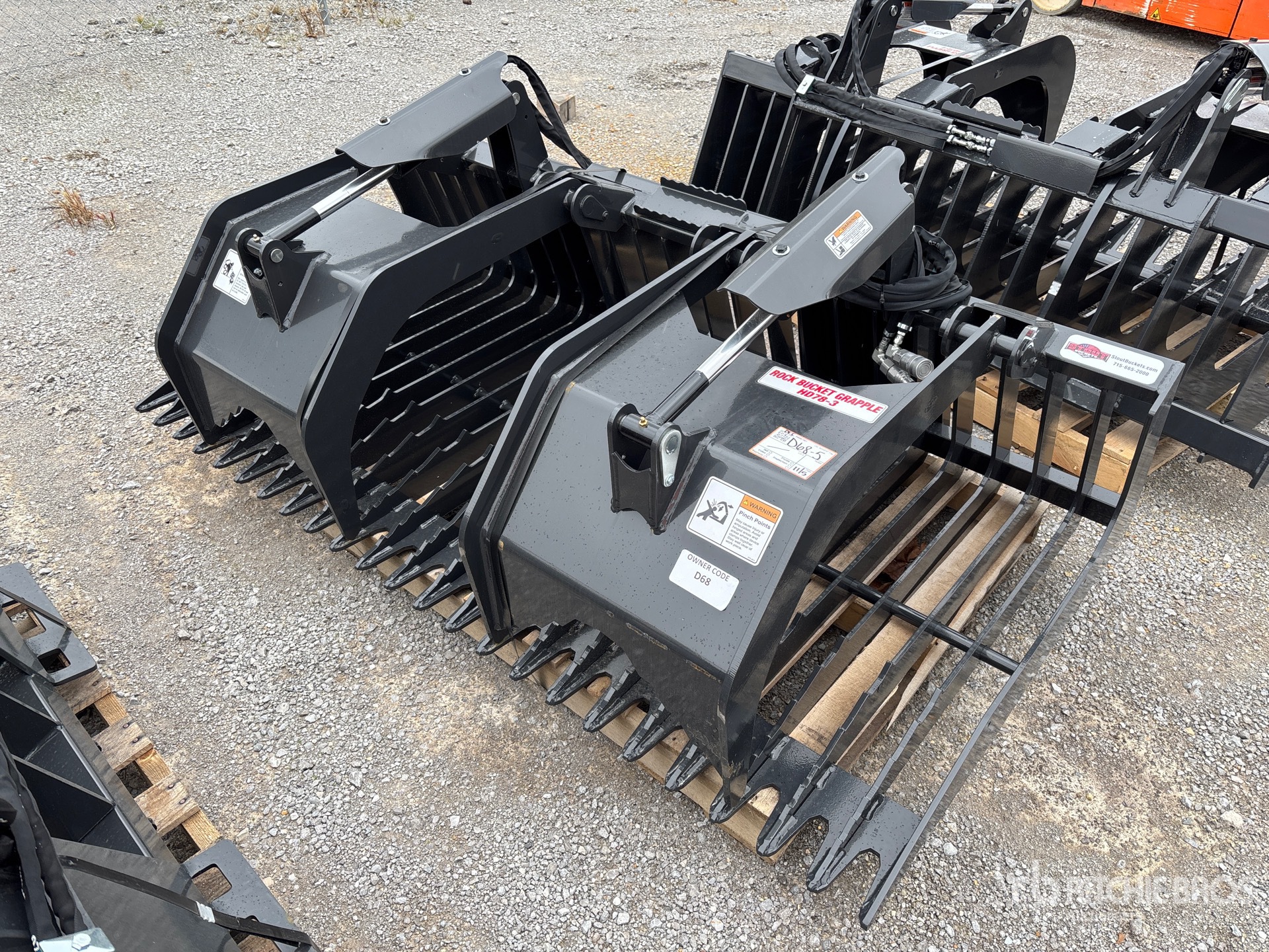 General Appearance with Image, coin avant gauche