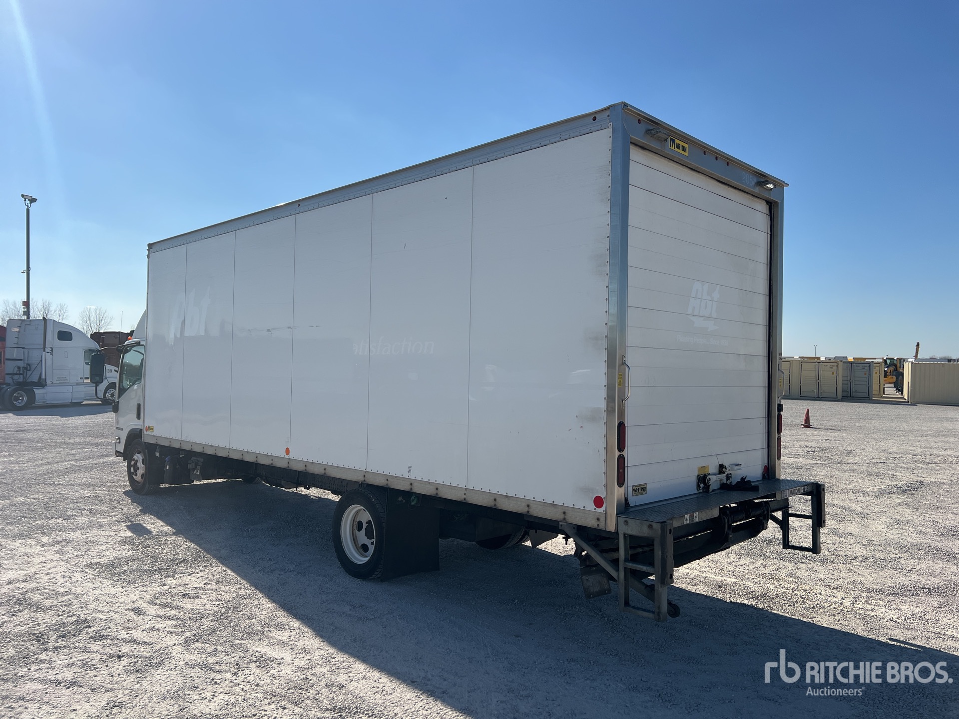 General Appearance with Bild, Ecke hinten links