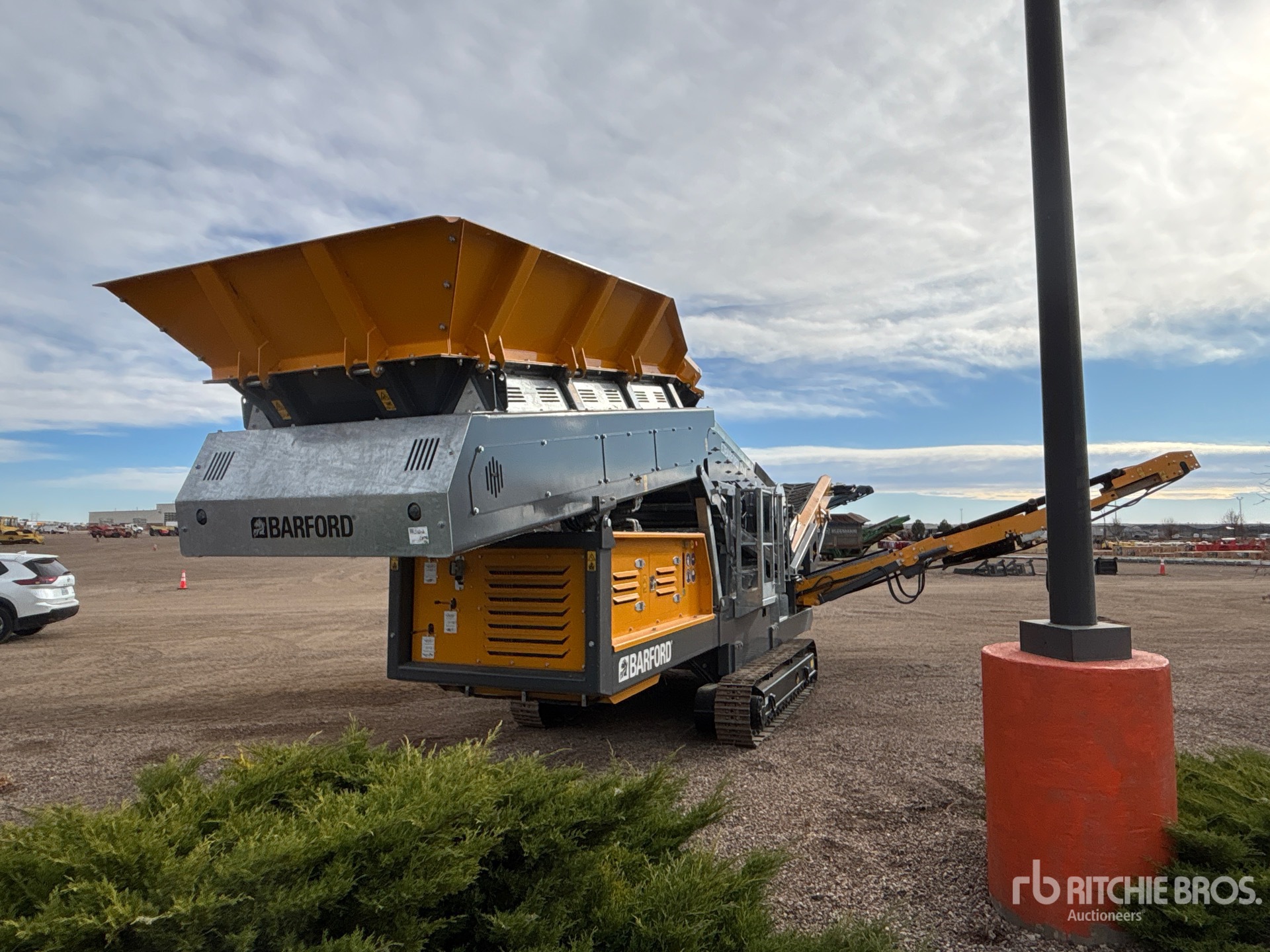 General Appearance with Imagen: esquina trasera derecha