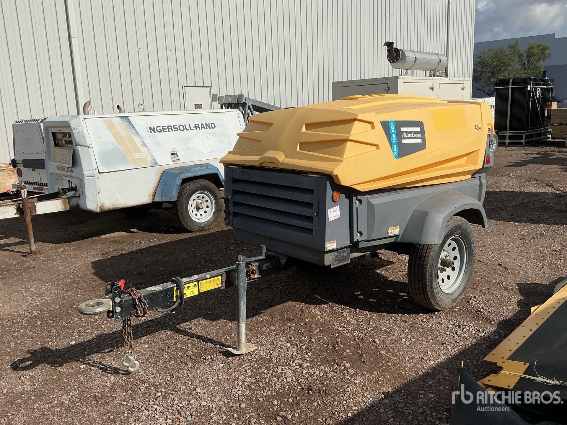 Aspect général with Image, coin avant gauche