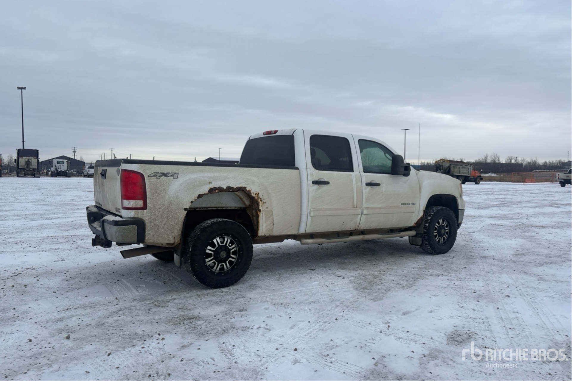 General Appearance with Picture, Right Rear Corner