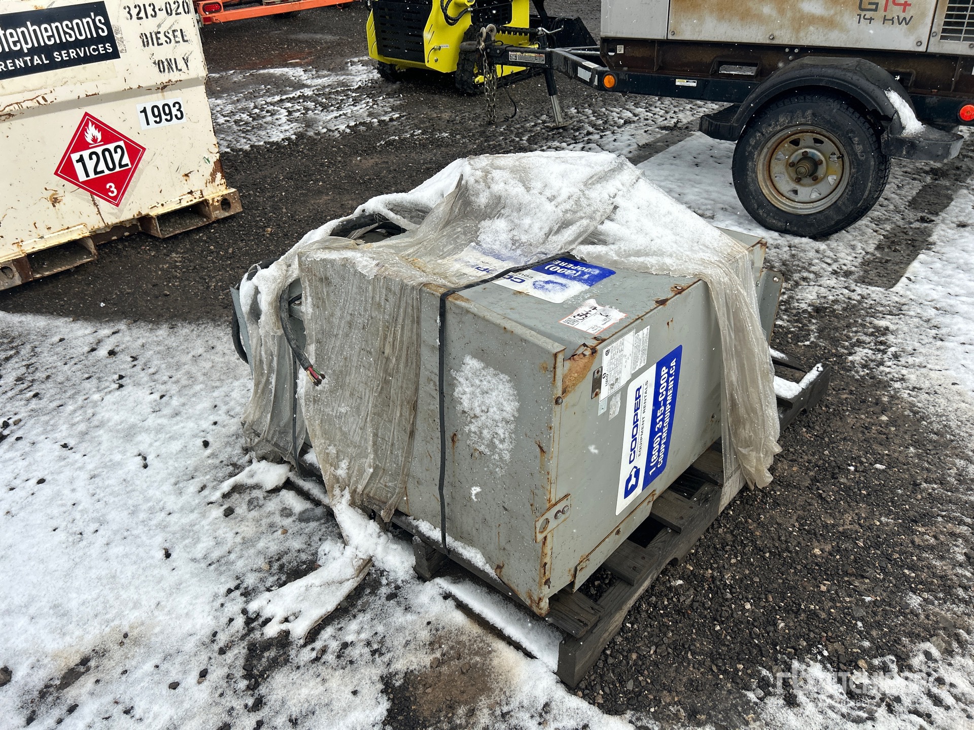 General Appearance with Image, coin avant gauche