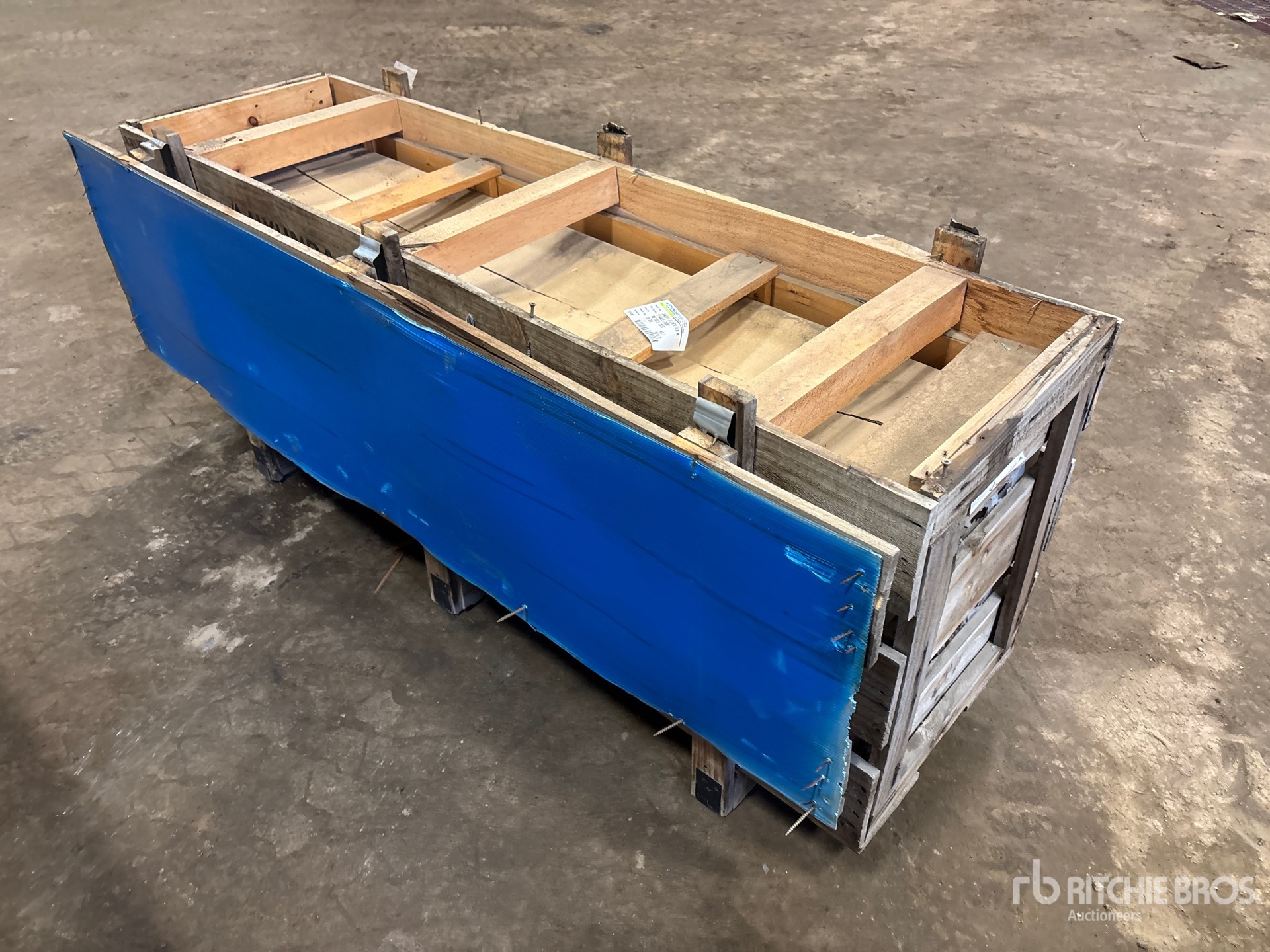 General Appearance with Imagen: esquina trasera derecha