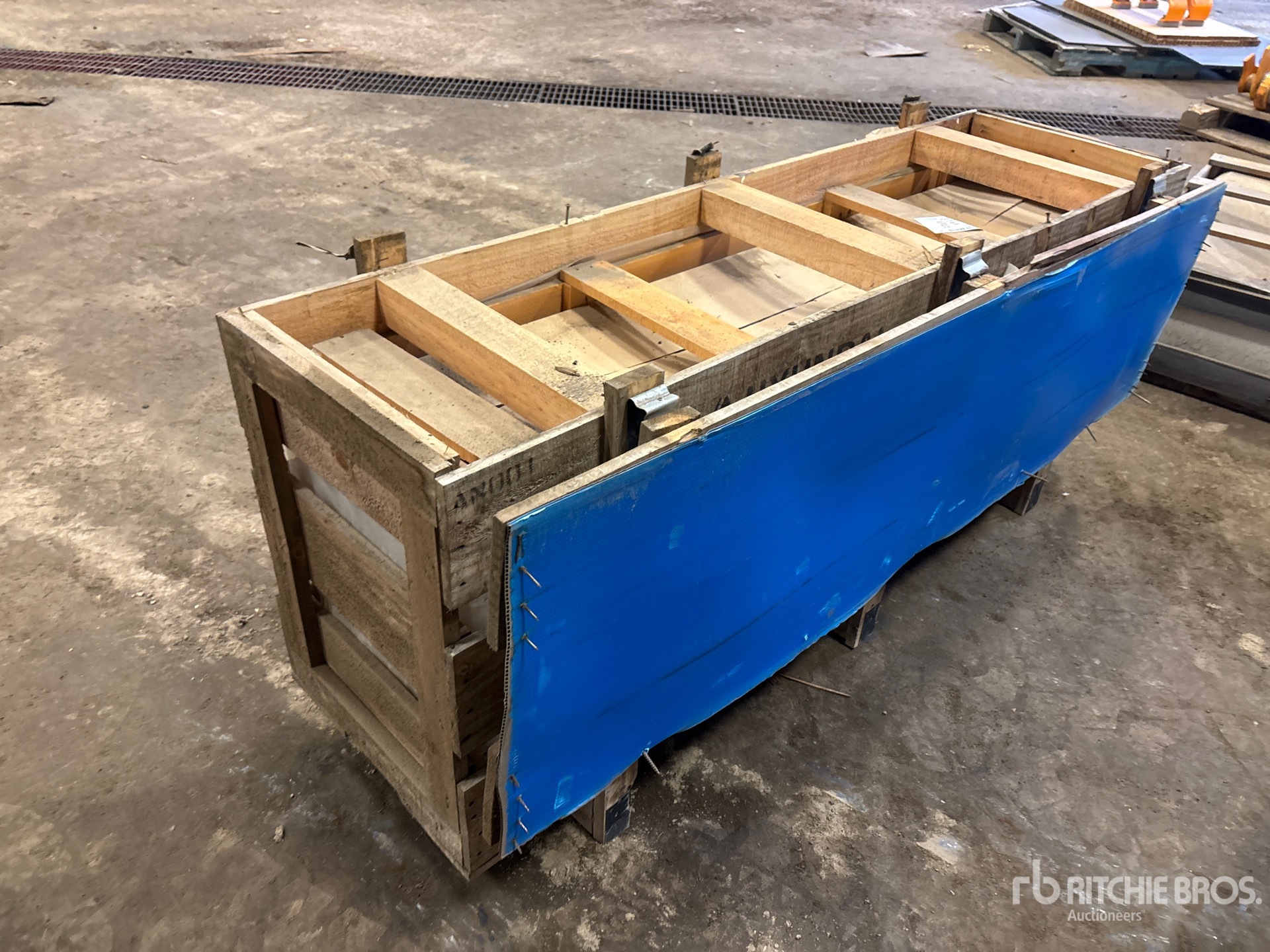 General Appearance with Imagen: esquina trasera izquierda