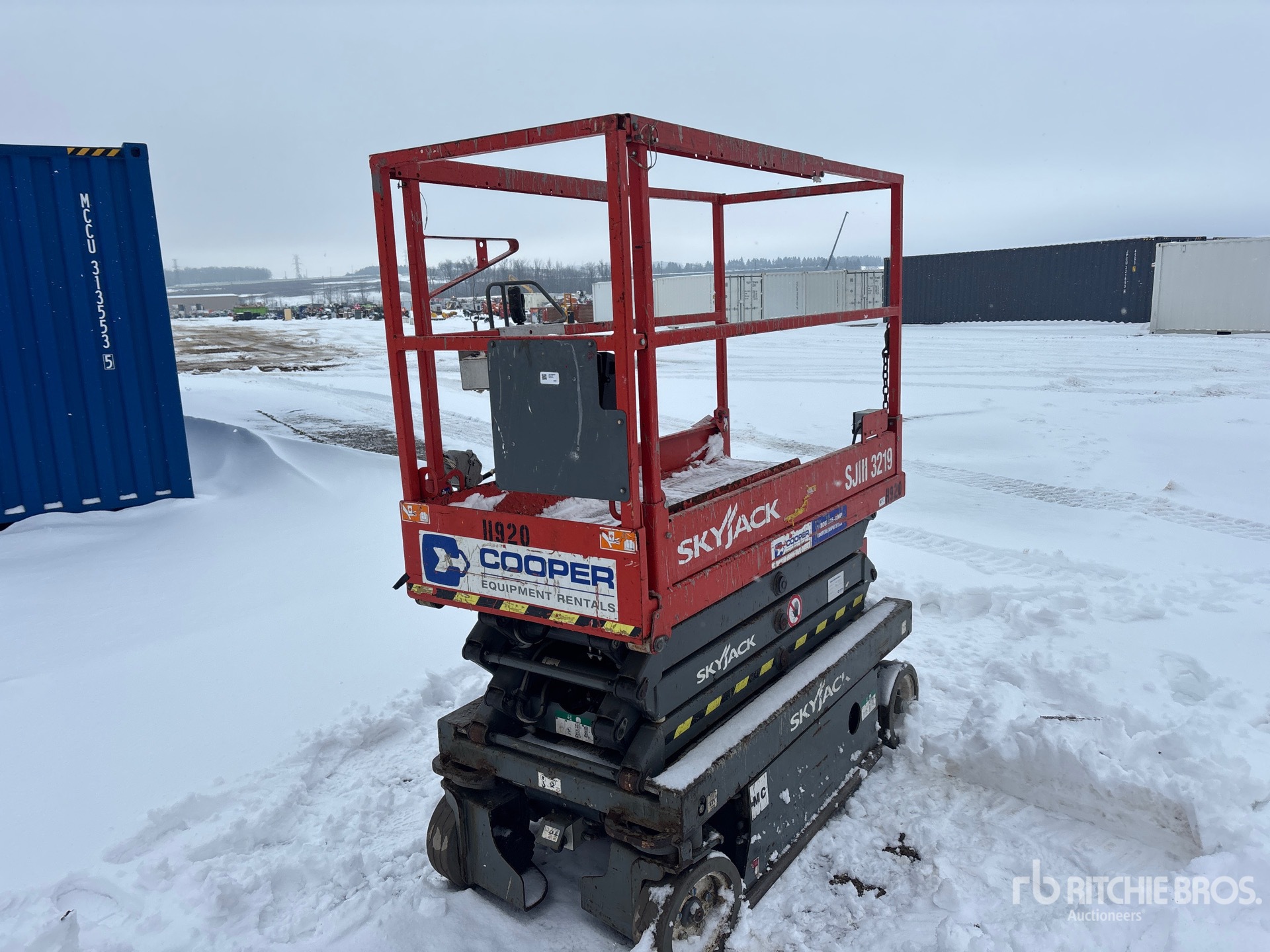 Aspect général with Image, coin arrière droit