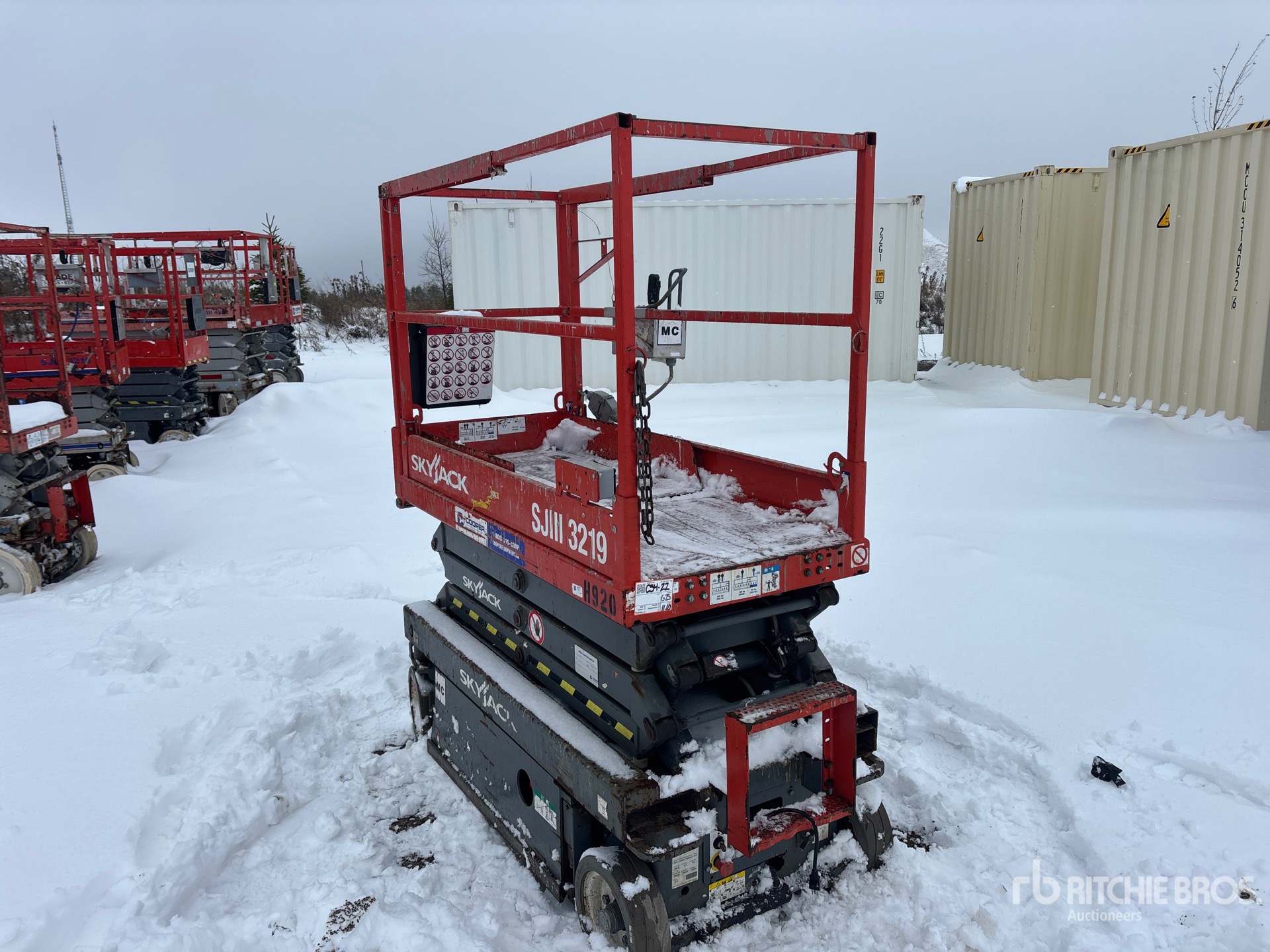 Aspect général with Image, coin avant droit