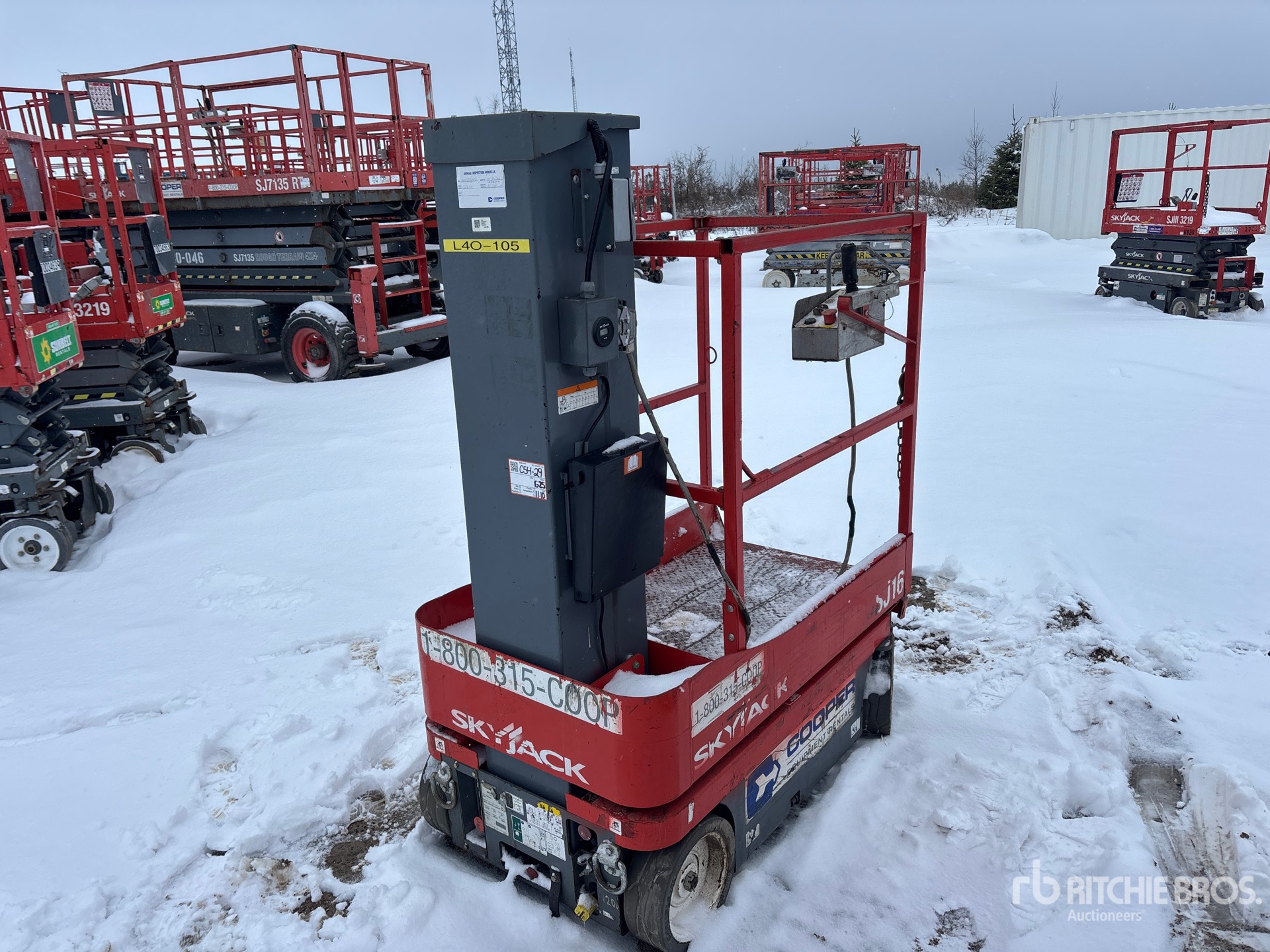 General Appearance with Picture, Right Rear Corner