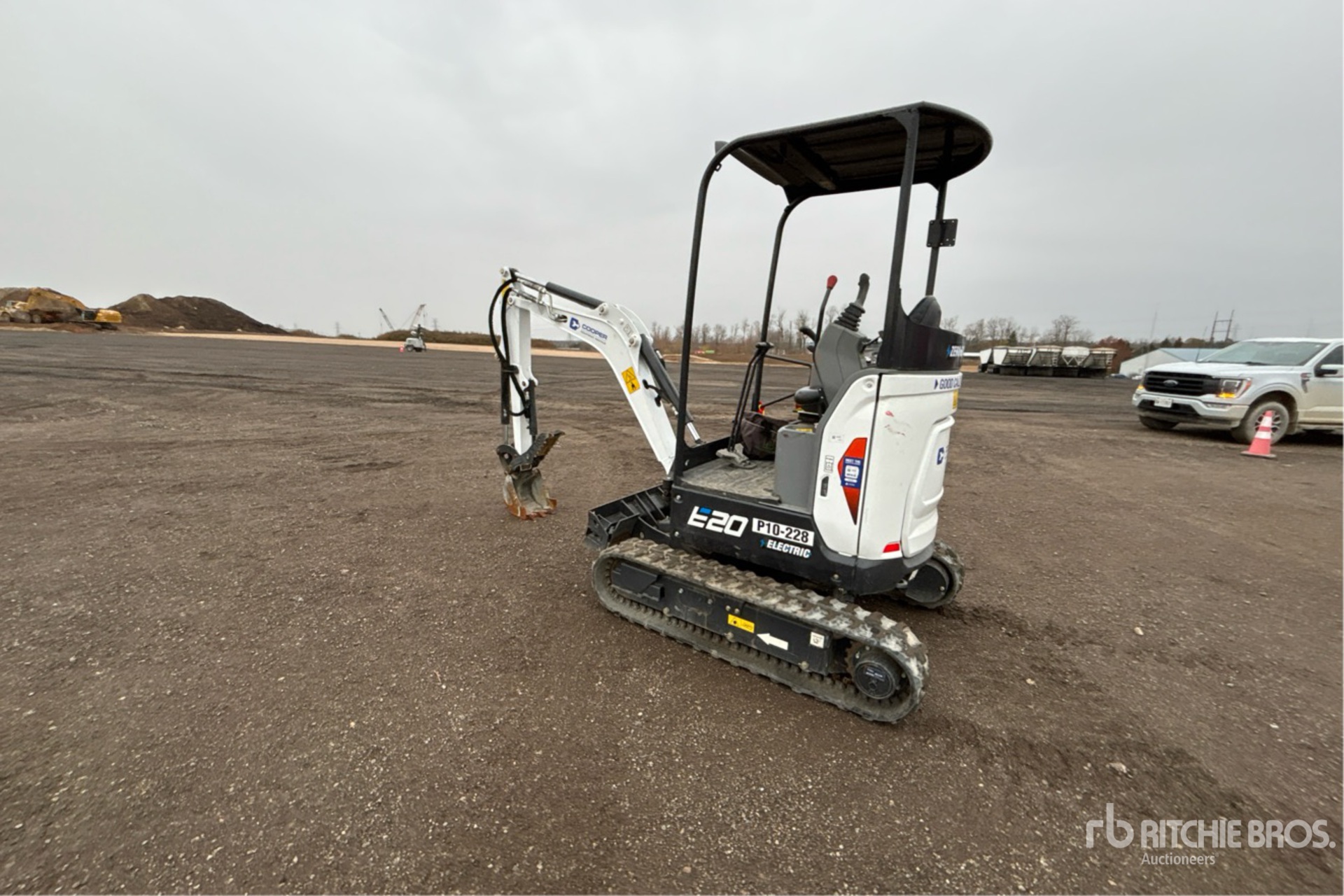 General Appearance with Picture, Left Rear Corner