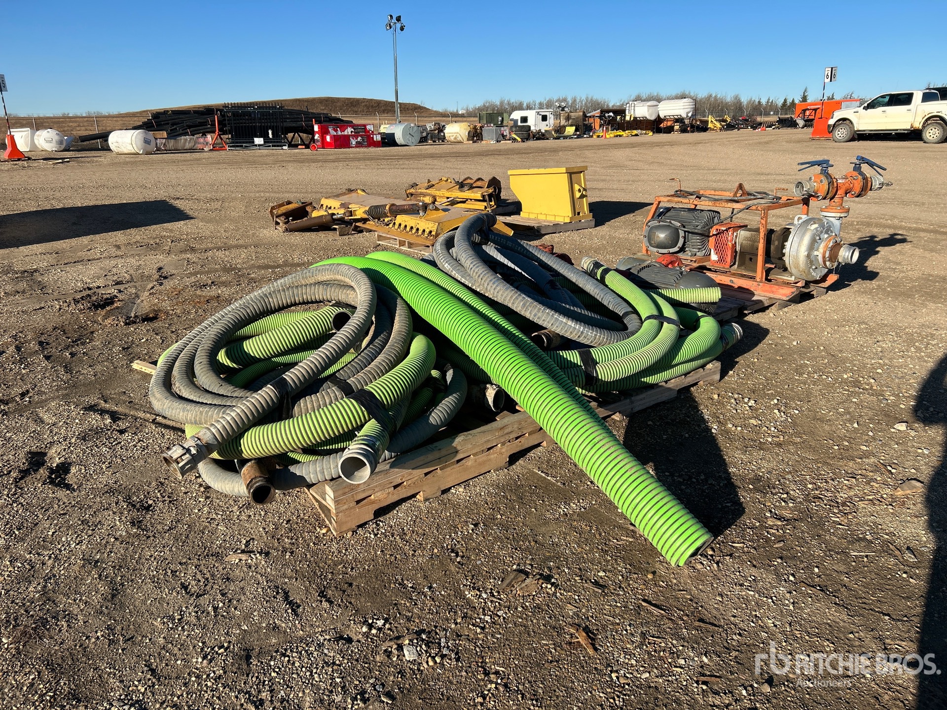 General Appearance with Foto, angolo anteriore sinistro