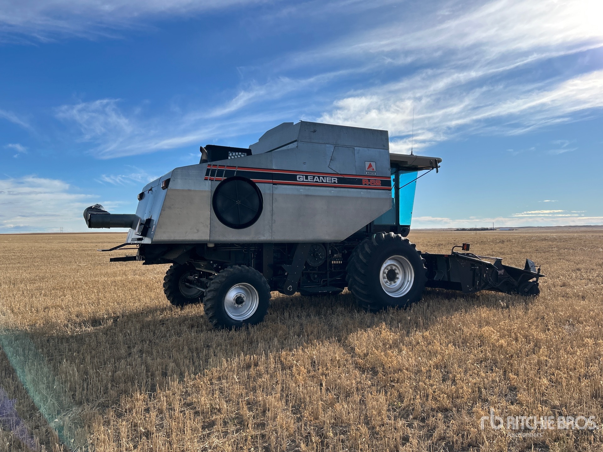 General Appearance with Foto, angolo anteriore sinistro