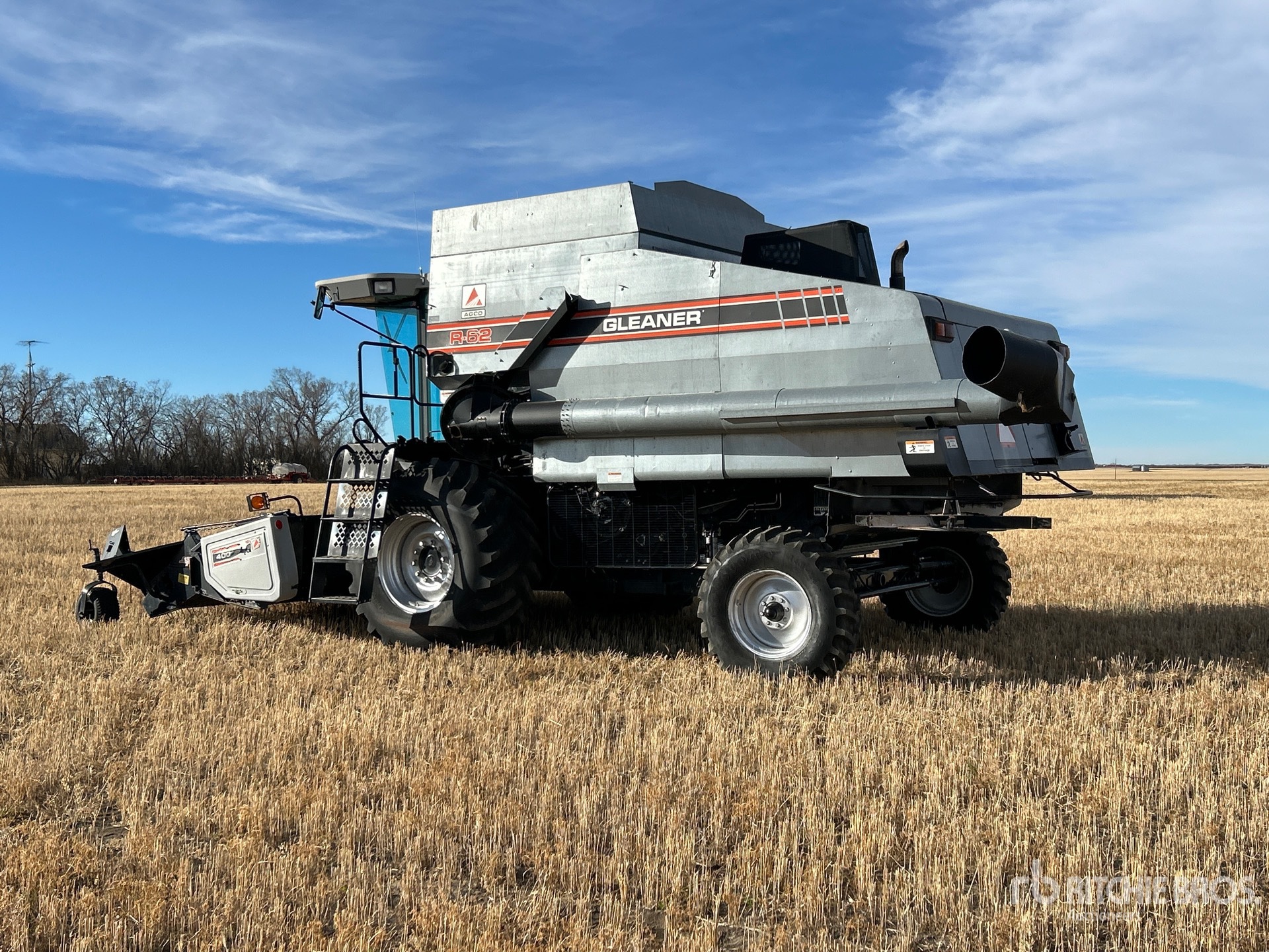 General Appearance with Foto, angolo posteriore sinistro