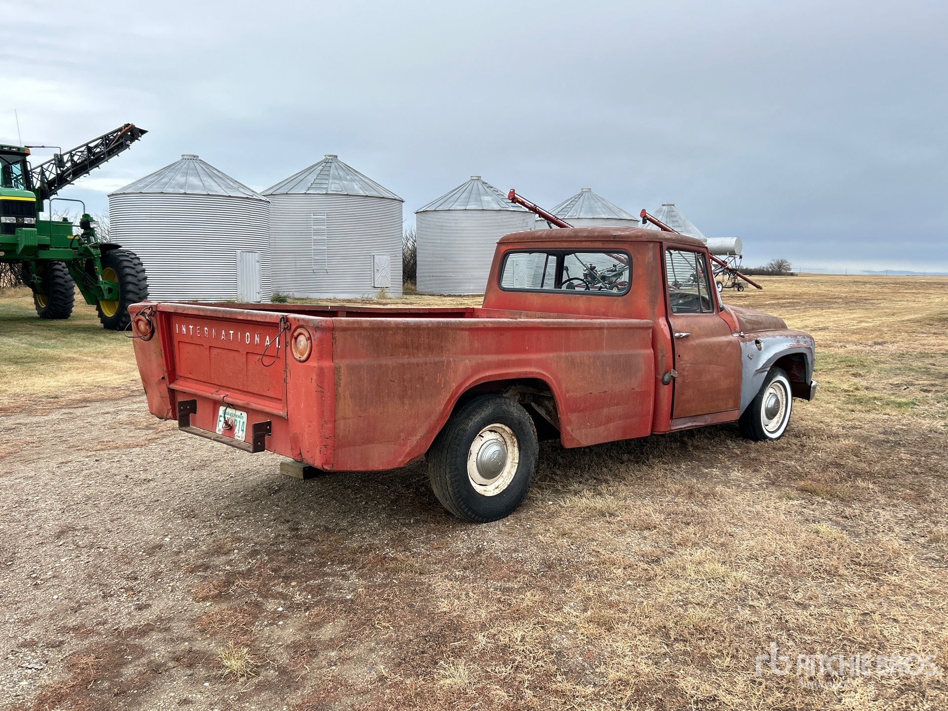 General Appearance with Imagen: esquina trasera derecha