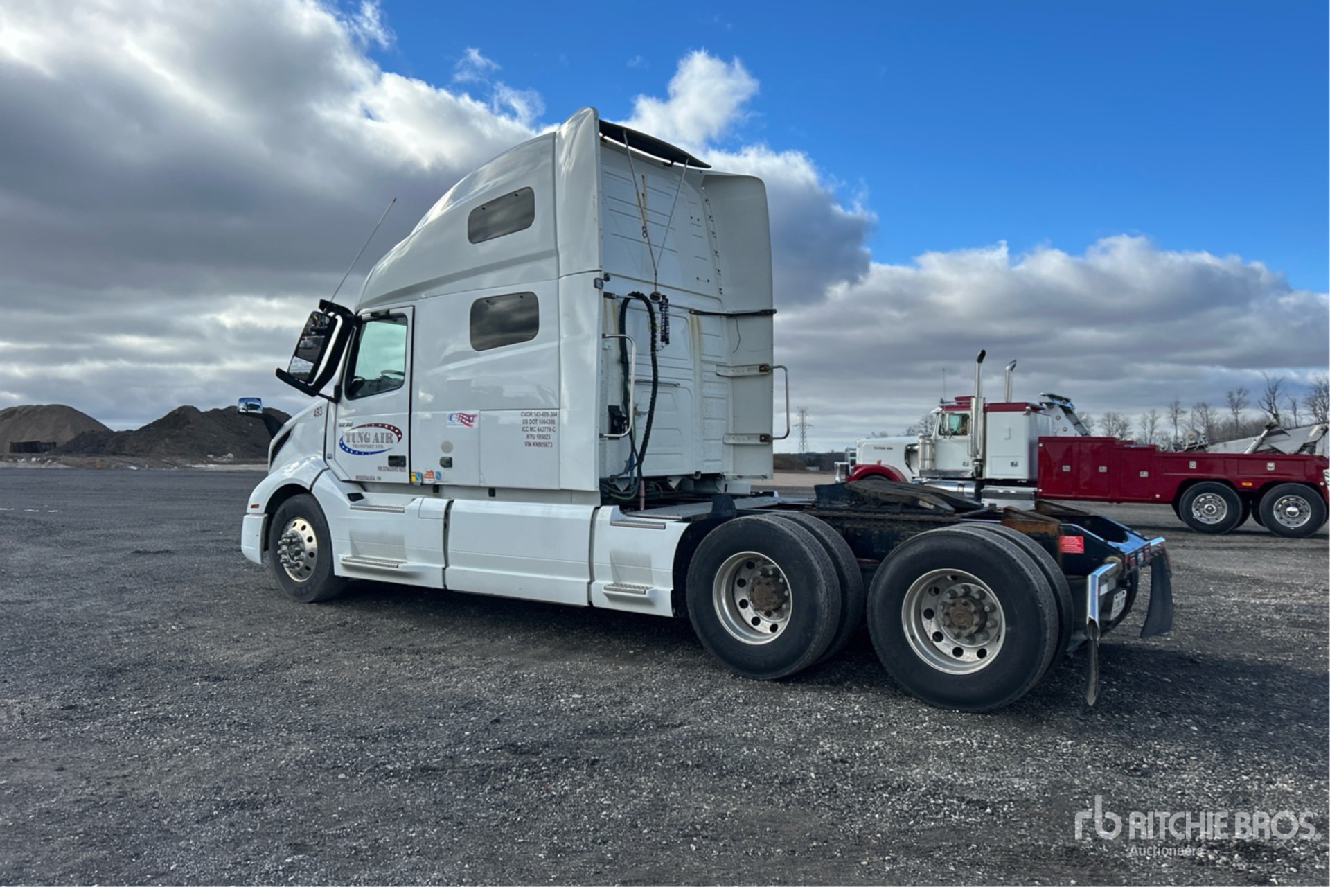 General Appearance with Picture, Left Rear Corner