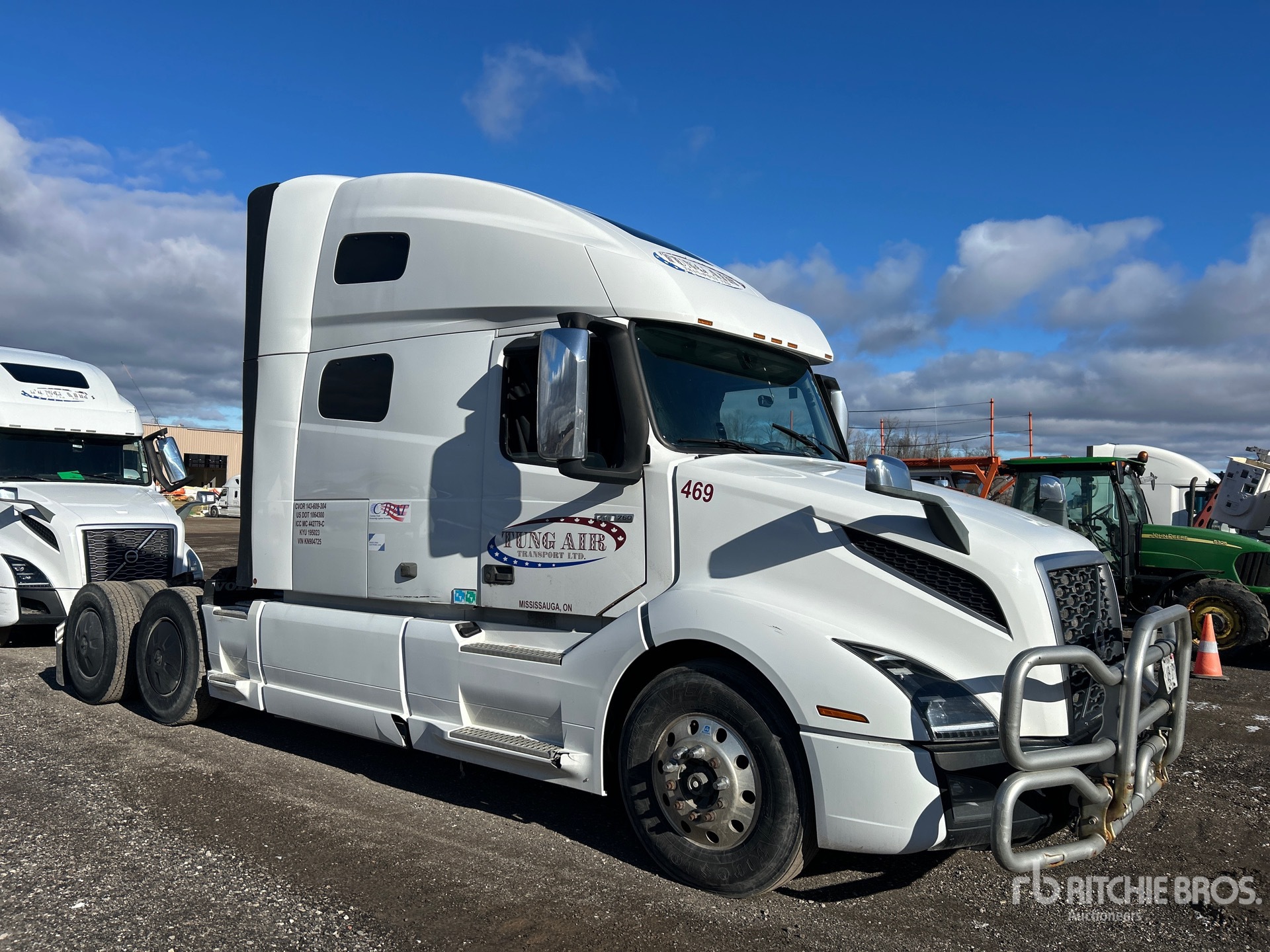 General Appearance with Picture, Right Front Corner